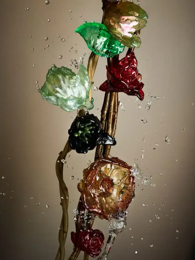 LA MANSO AND TETIER RELEASE SECOND JEWELRY COLLECTION image Details the second jewelry collaboration between brands La Manso and Tetier launching in the spring of 2026. (image 3 of 8)