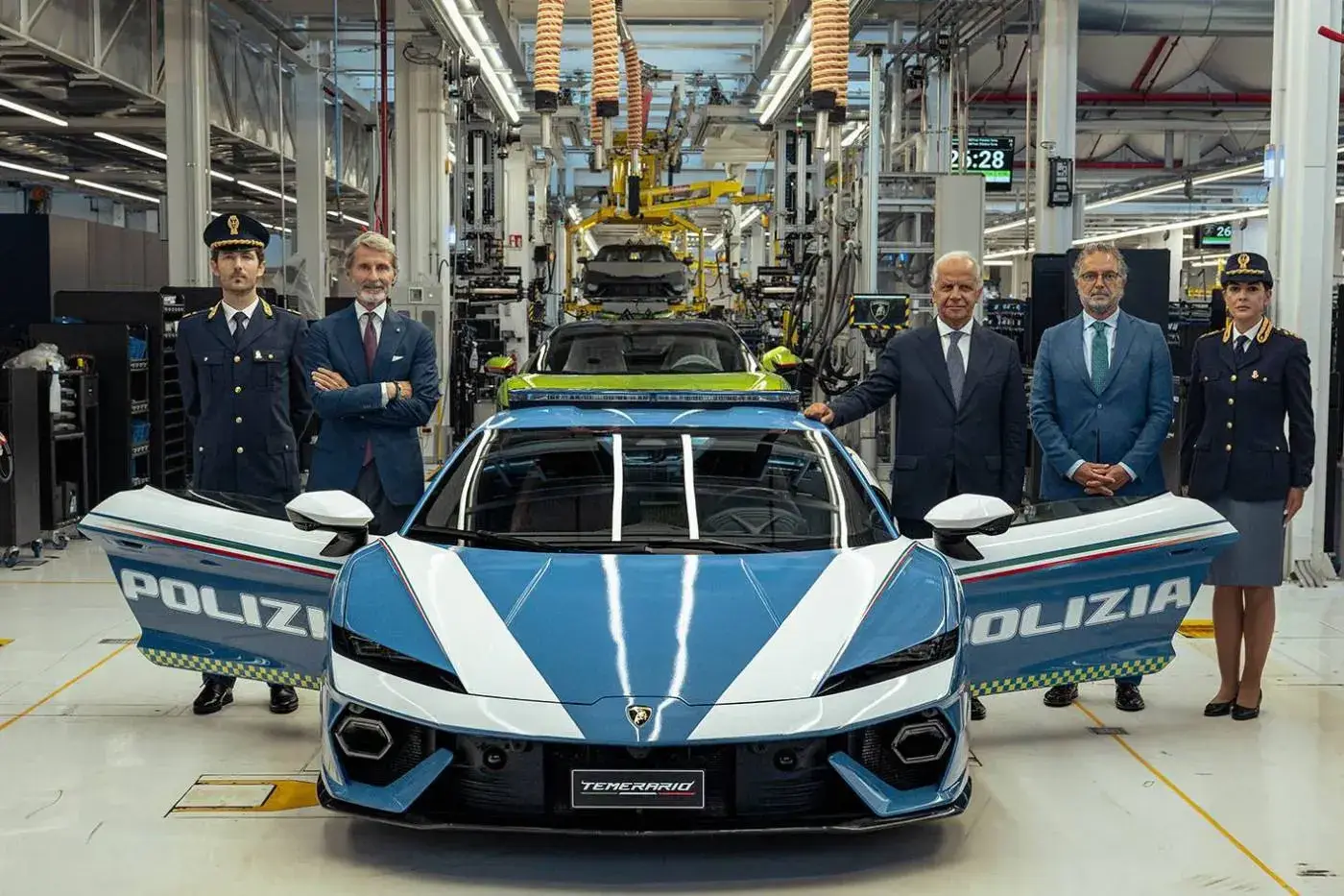 image of the Italian State Police receiving a new hybrid Lamborghini Temerario to transport organs and medical supplies.