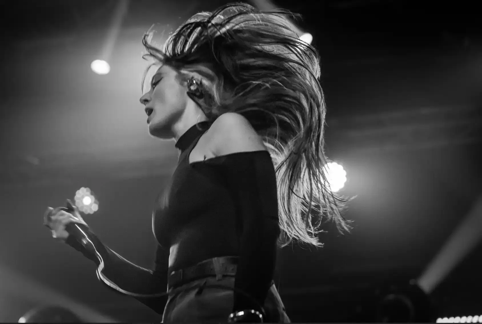 Interview with musician and producer Le Nora about sound, identity, and blending electronic music with personal and traditional influences.