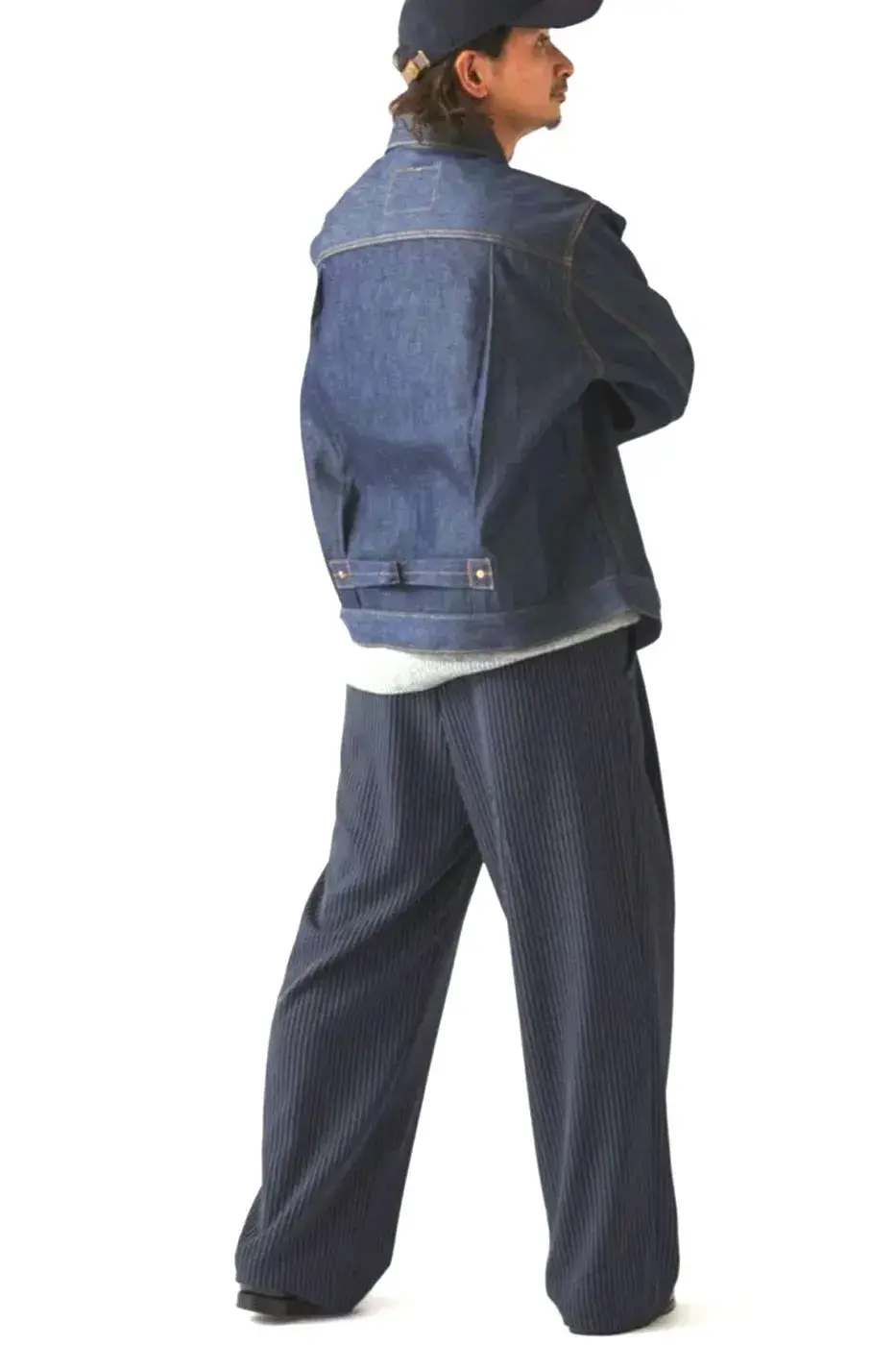 LEVI'S X JOURNAL STANDARD RELUME DENIM LINE image of the Levi's and JOURNAL STANDARD relume Japanese rigid denim collaboration, including jacket specifications, jean details, and release dates. (image 3 of 8)