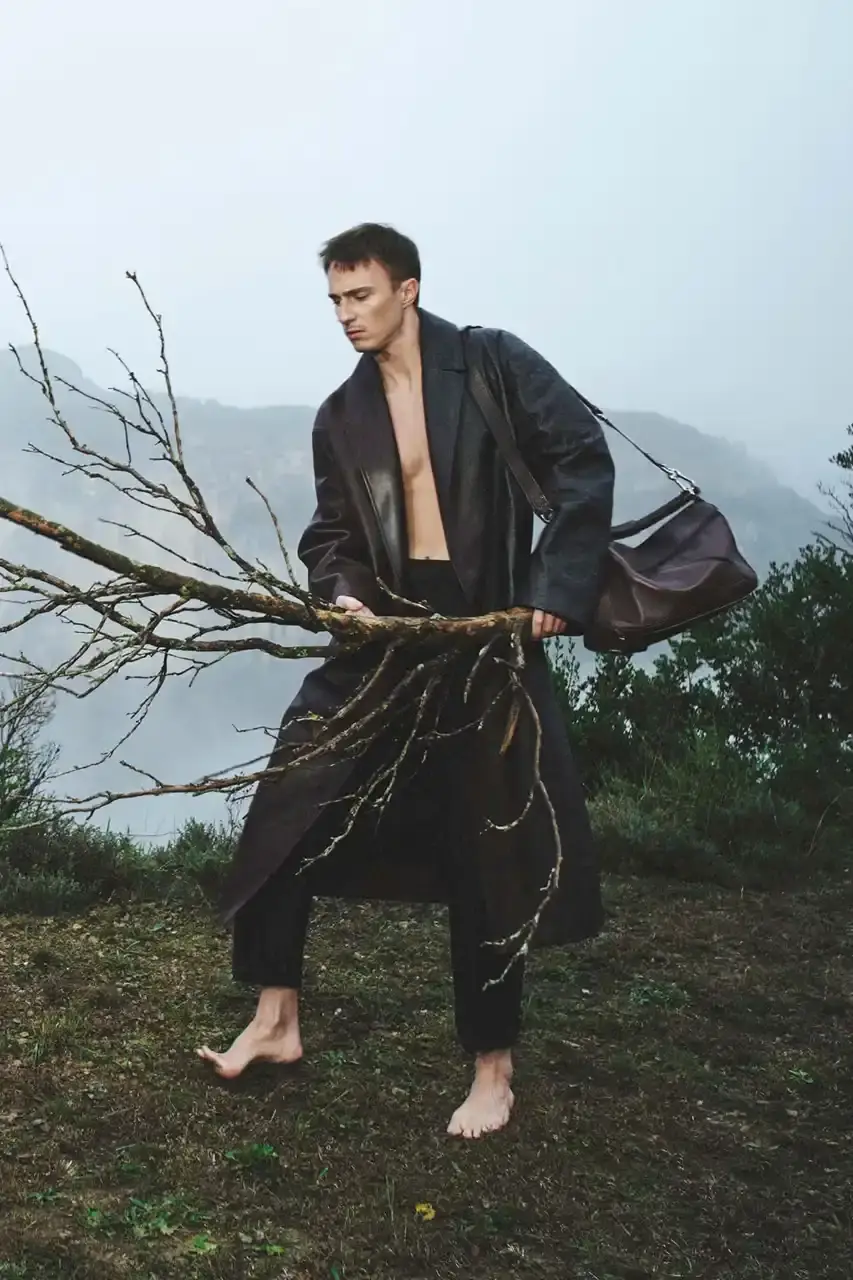 LOEWE LOEWE (image 9 of 14)