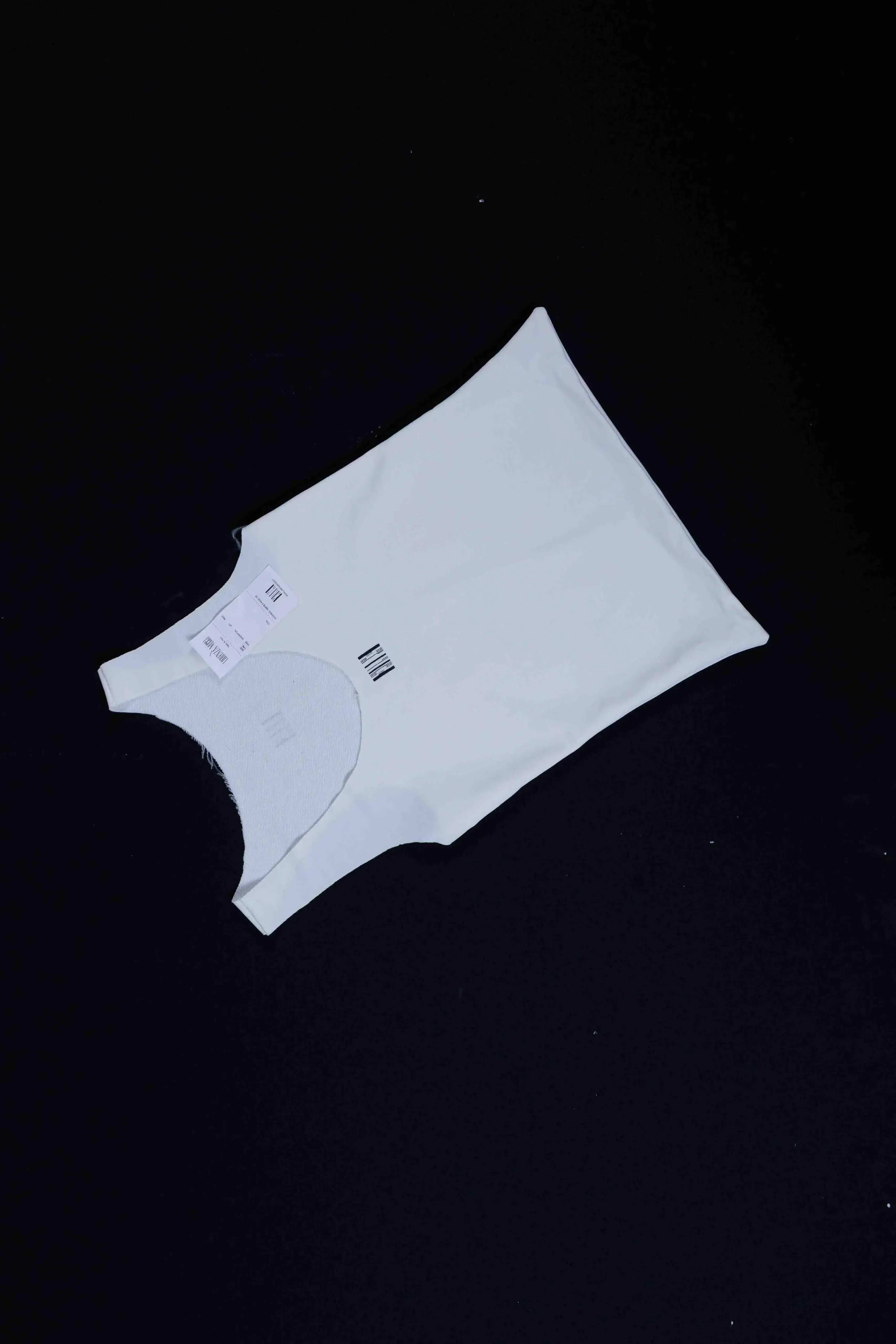 LORENZA NUCCI IS GOING WORLDWIDE: THE 12-MINUTE SOLD OUT DROP Lorenza Nucci sold out her latest collection in 12 minutes.