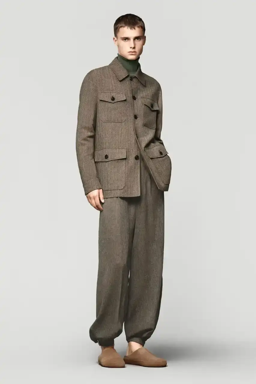 LORO PIANA TAKES EQUESTRIAN CUES FOR FALL/WINTER 2025-26 LORO PIANA TAKES EQUESTRIAN CUES FOR FALL/WINTER 2025-26 (image 43 of 49)