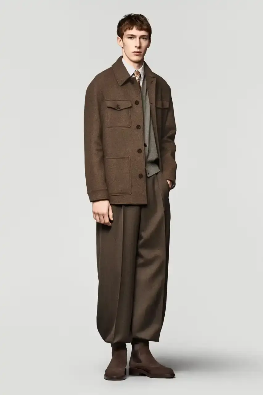 LORO PIANA TAKES EQUESTRIAN CUES FOR FALL/WINTER 2025-26 LORO PIANA TAKES EQUESTRIAN CUES FOR FALL/WINTER 2025-26 (image 41 of 49)