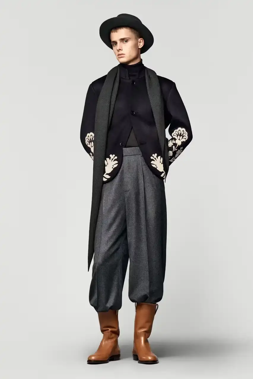 LORO PIANA TAKES EQUESTRIAN CUES FOR FALL/WINTER 2025-26 LORO PIANA TAKES EQUESTRIAN CUES FOR FALL/WINTER 2025-26 (image 6 of 49)