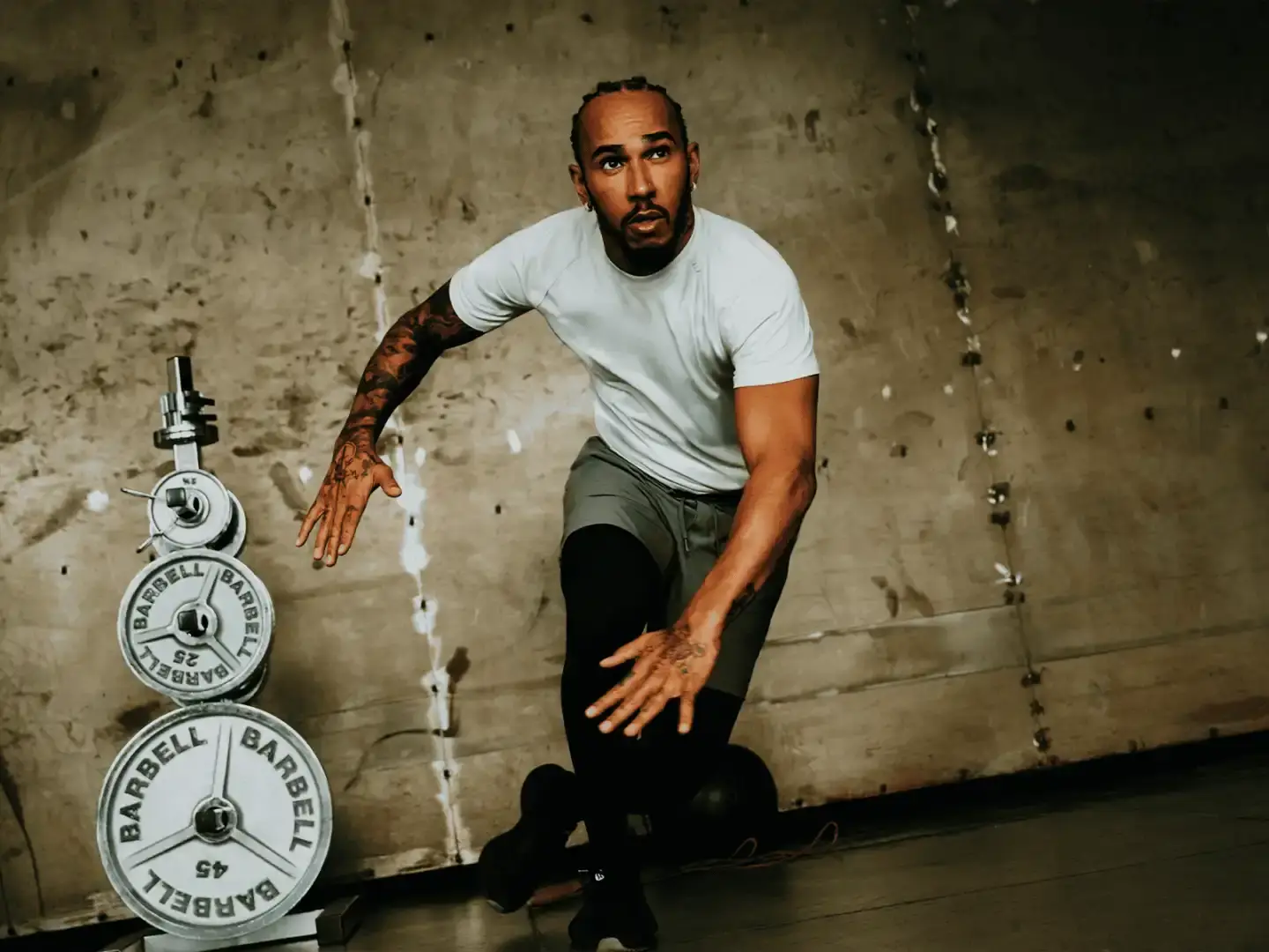 LULULEMON WINTER TRAIN CAMPAIGN 25 WITH LEWIS HAMILTON Lululemon unveils Winter Train Campaign 25 collection with Lewis Hamilton, Kayla Jeter, and Amotti, focusing on performance fabrics and conscious movement.