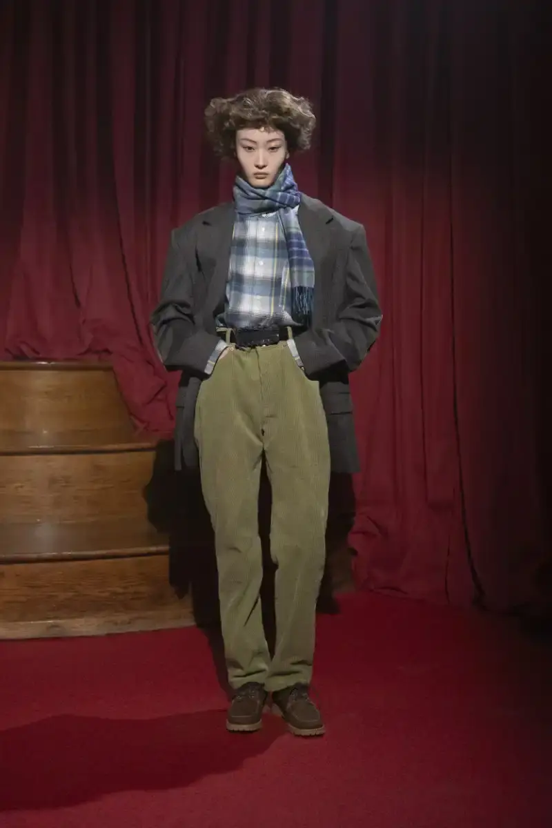 MAGLIANO SHOWS PROVINCIAL STYLE FOR FALL/WINTER 2026 Magliano Fall/Winter 2026 collection features provincial-inspired designs with textured fabrics and layered silhouettes paris fashion week (image 16 of 22)