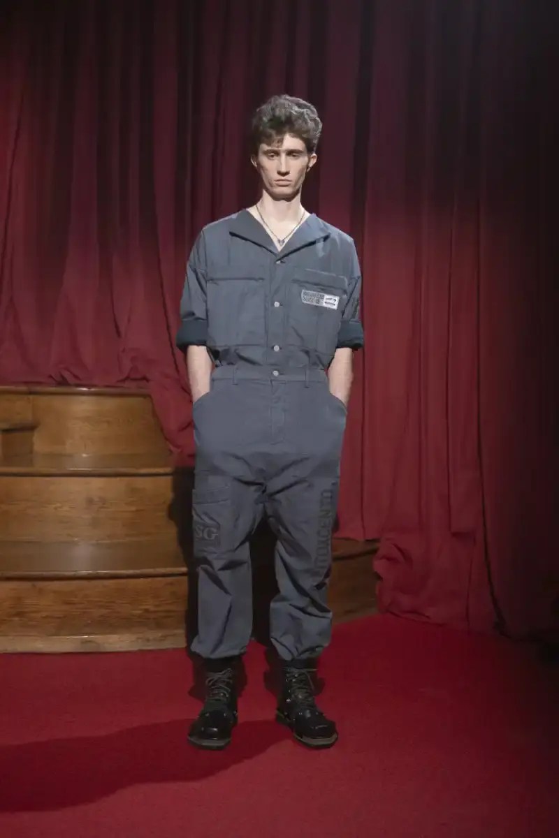 MAGLIANO SHOWS PROVINCIAL STYLE FOR FALL/WINTER 2026 Magliano Fall/Winter 2026 collection features provincial-inspired designs with textured fabrics and layered silhouettes paris fashion week (image 4 of 22)