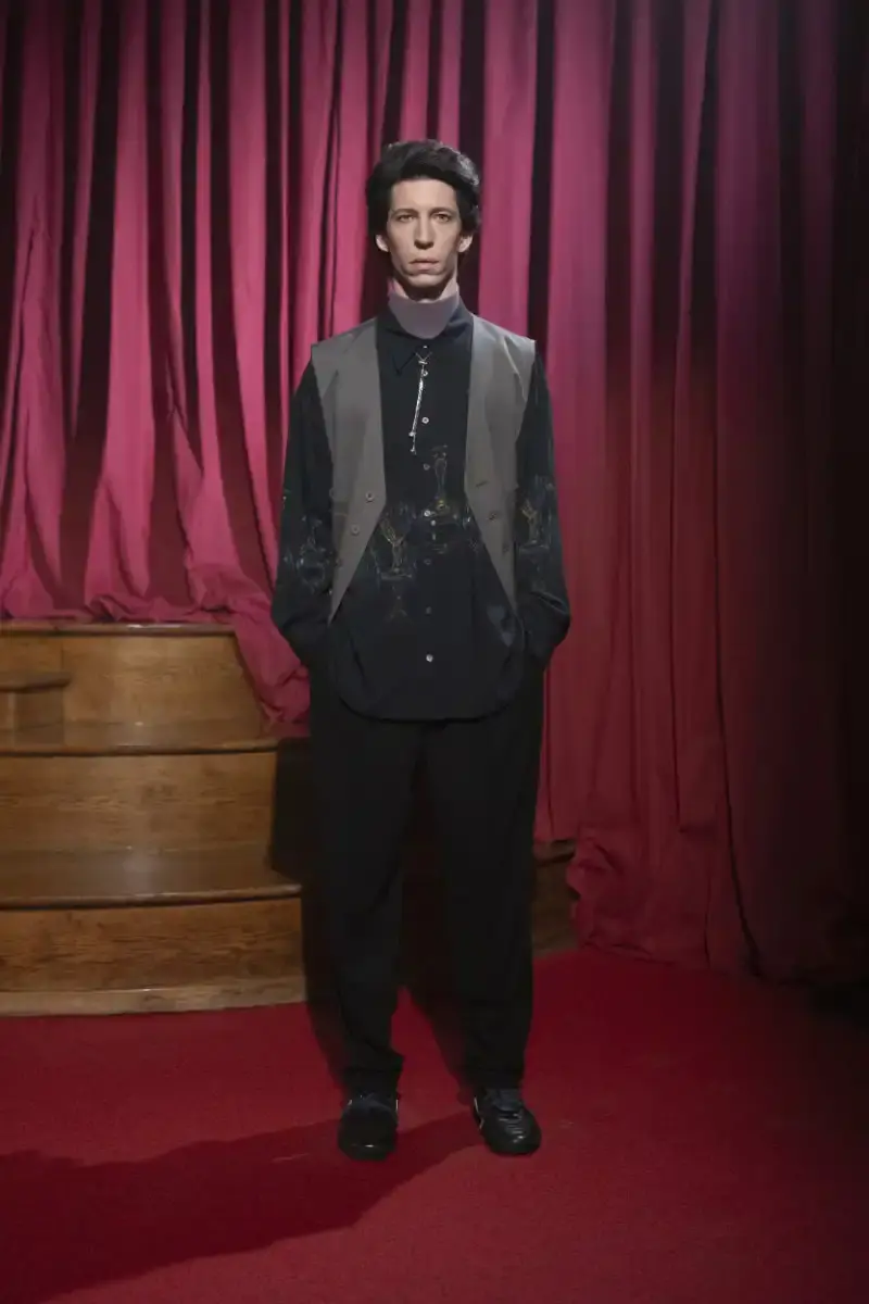 MAGLIANO SHOWS PROVINCIAL STYLE FOR FALL/WINTER 2026 Magliano Fall/Winter 2026 collection features provincial-inspired designs with textured fabrics and layered silhouettes paris fashion week (image 22 of 22)