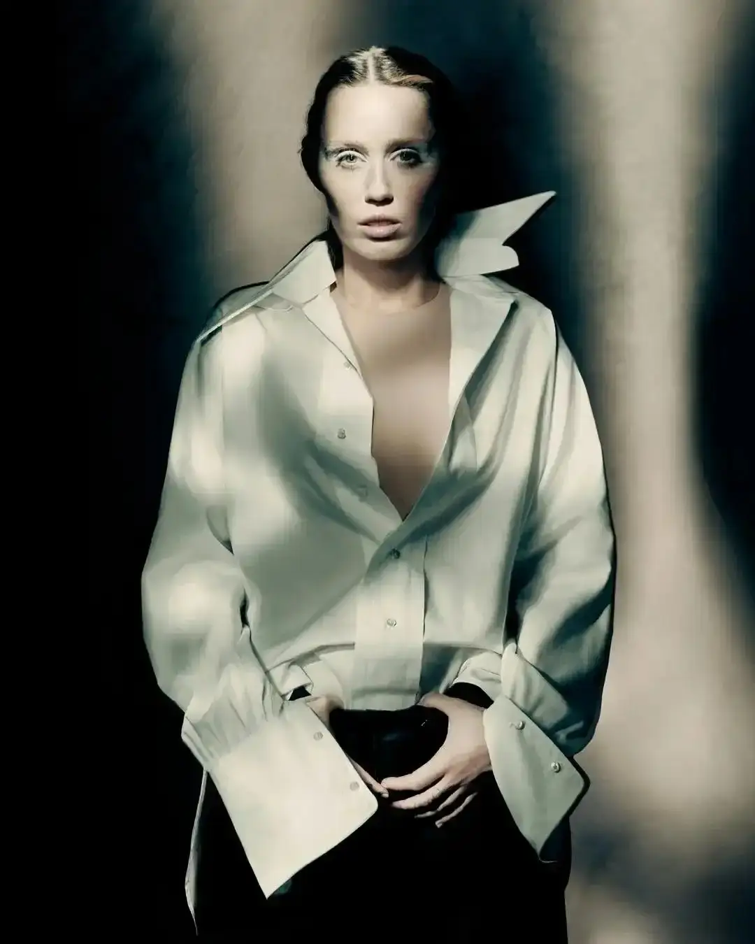 MAISON MARGIELA CASTS MILEY CYRUS FOR FIRST CELEBRITY CAMPAIGN image about Maison Margiela's autumn/winter 2025 advertising campaign featuring Miley Cyrus as the first celebrity to represent the luxury fashion house. (image 6 of 6)