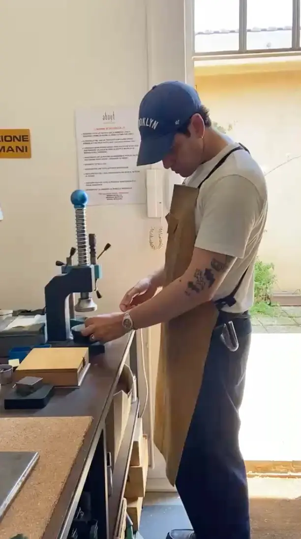 Manuel Coen discusses his transition from photography to leathercraft, his heritage with VUONO, and Milan’s influence on his craft. (image 2 of 3)