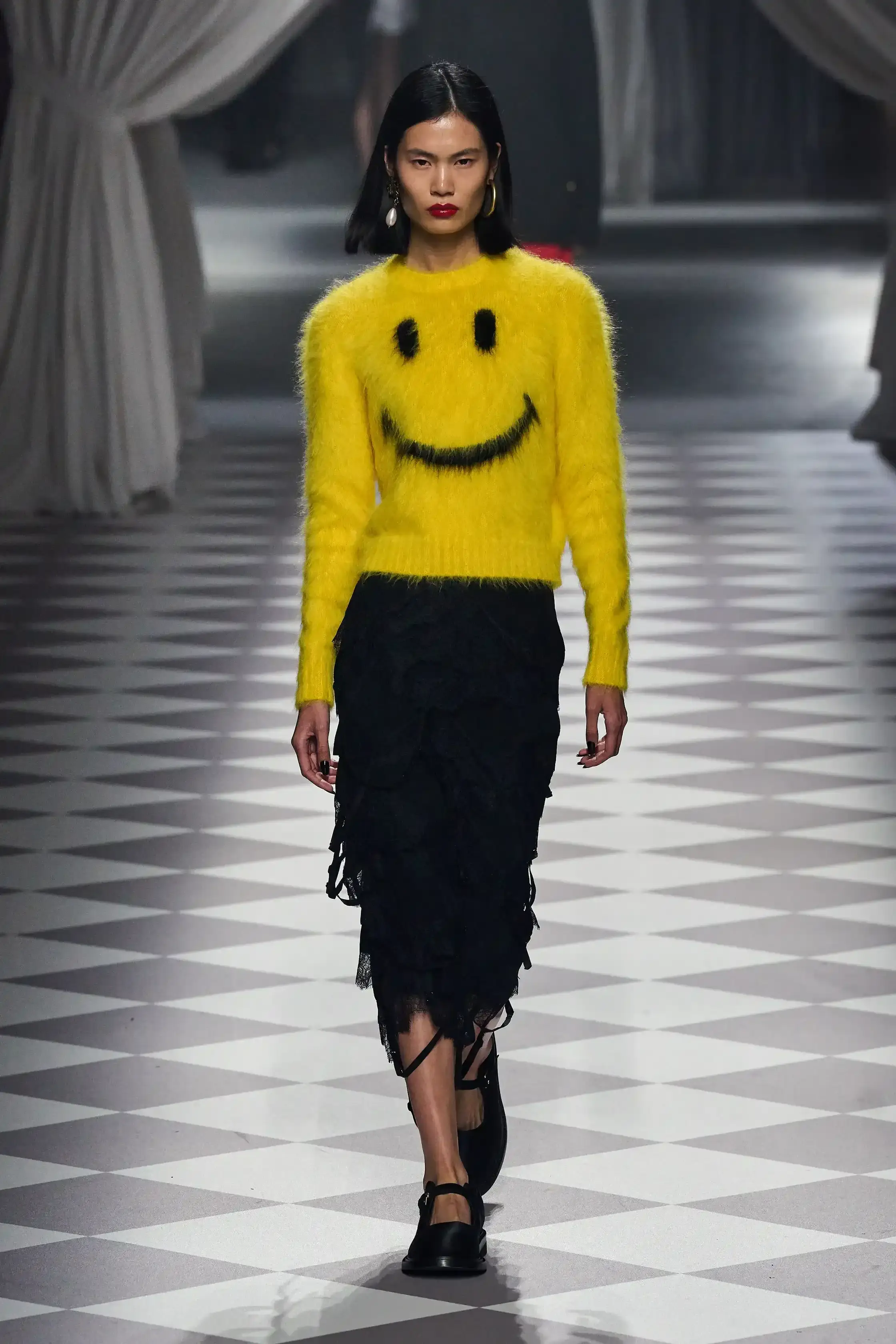 Moschino | Vogue Runway (image 3 of 15)