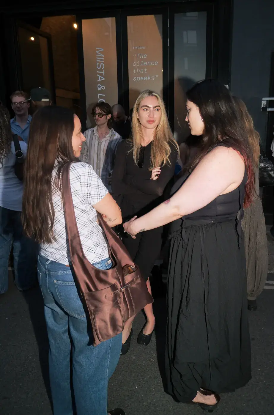 MIISTA AND LOST PROPERTY HOST HOXTON LECTURE SERIES article summarizes a lecture series titled The Silence That Speaks featuring four speakers at a Miista event in London. (image 8 of 13)