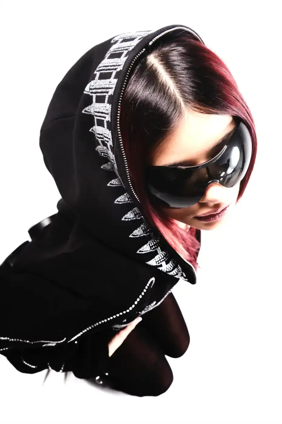 Article about the release of Destello VIP, a faster club version of a collaborative track by Miss Jay and Sukubratz on International Chrome label. (image 3 of 3)