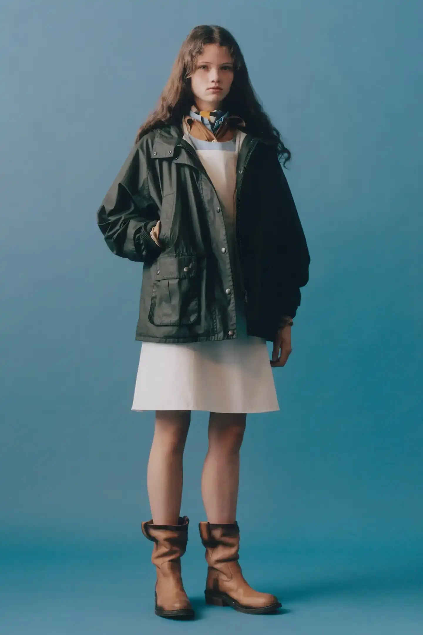 MIU MIU OPENS 2026 WITH PRELUDE COLLECTION Miu Miu introduces Prelude collection for 2026, featuring workwear-inspired pieces, two new sneaker models with customization options, and a range of bags and ready-to-wear items. (image 11 of 11)