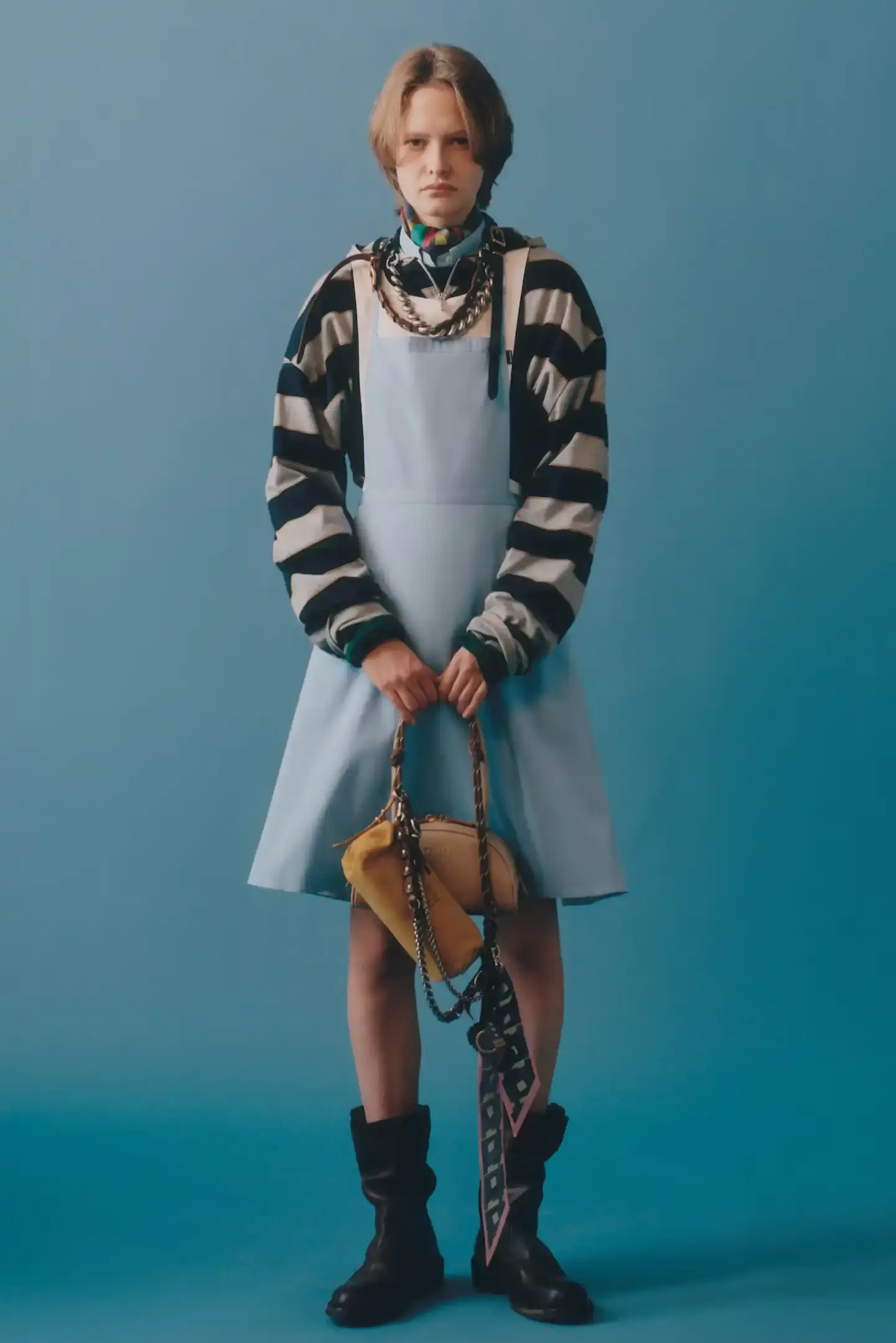 MIU MIU OPENS 2026 WITH PRELUDE COLLECTION Miu Miu introduces Prelude collection for 2026, featuring workwear-inspired pieces, two new sneaker models with customization options, and a range of bags and ready-to-wear items. (image 9 of 10)