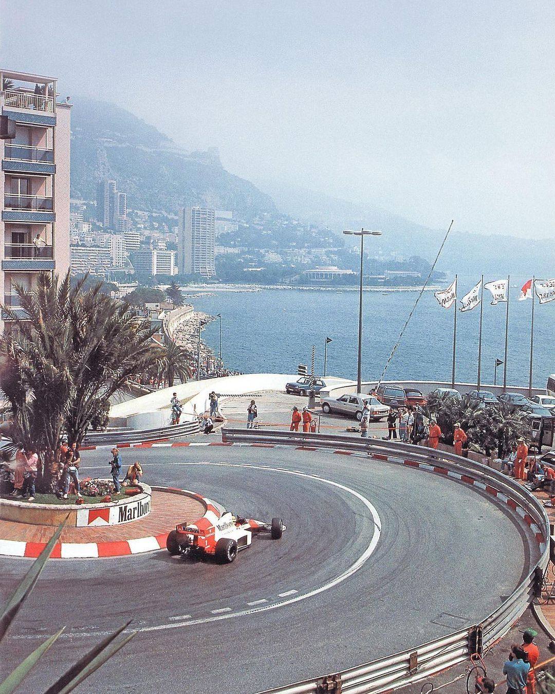 MONACO'S MARVEL: ENGINEERING WONDERS AND RACING LEGENDS AT THE F1 GRAND PRIX (image 5 of 7)