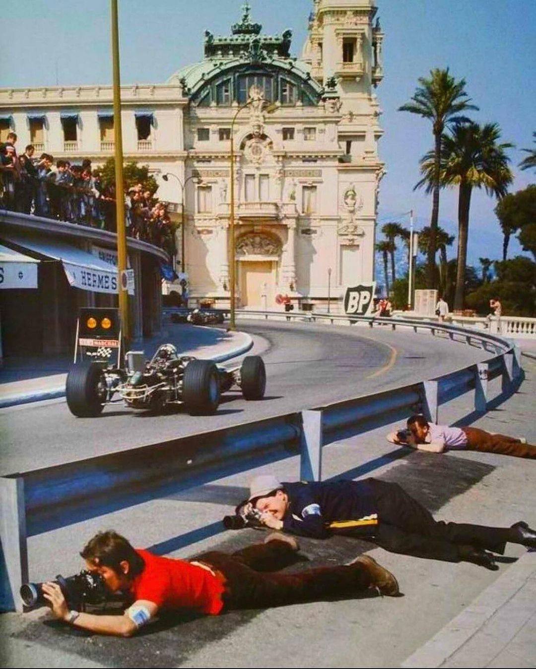 MONACO'S MARVEL: ENGINEERING WONDERS AND RACING LEGENDS AT THE F1 GRAND PRIX (image 4 of 7)