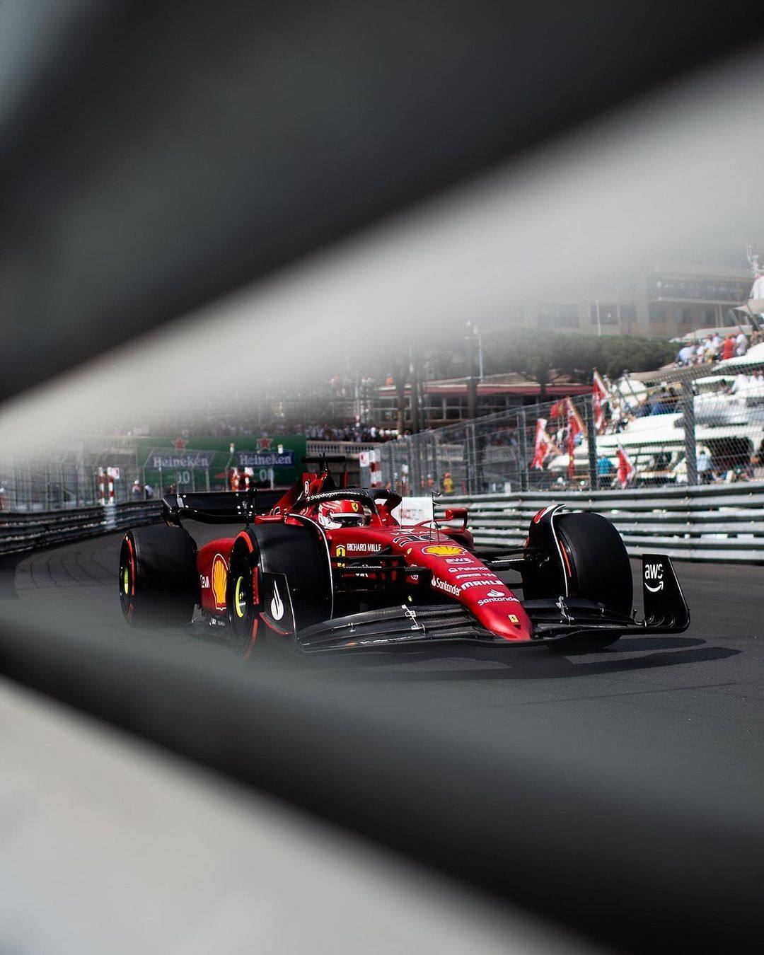 MONACO'S MARVEL: ENGINEERING WONDERS AND RACING LEGENDS AT THE F1 GRAND PRIX (image 3 of 7)