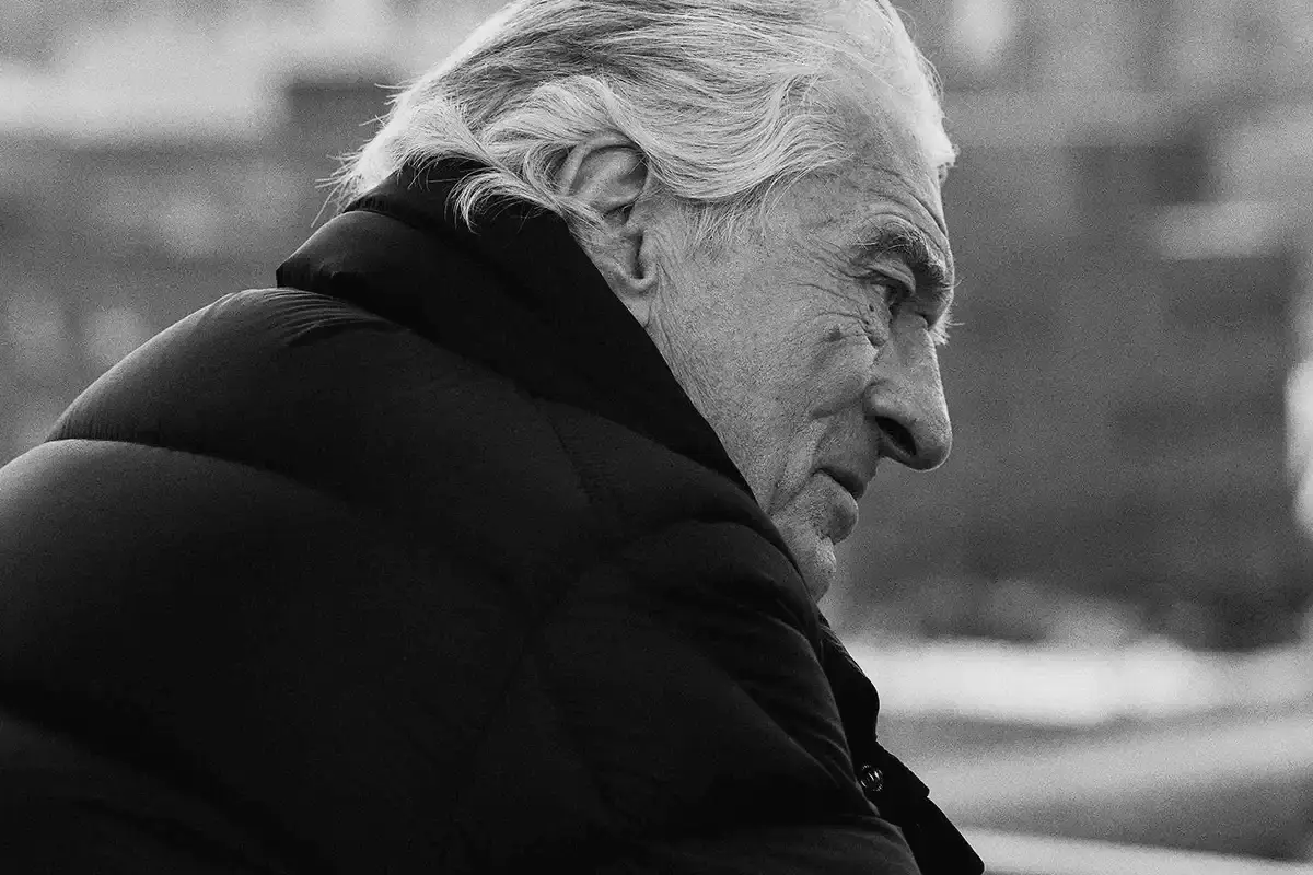 MONCLER AD CAMPAIGN REUNITES DE NIRO AND PACINO Black and white portraits of actors Al Pacino and Robert De Niro wearing Moncler outerwear for the Warmer Together campaign. (image 8 of 9)