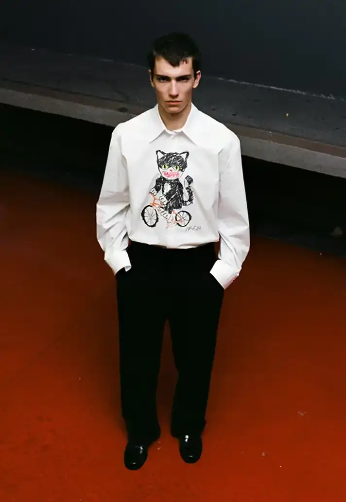 MSGM SS26 TAKES CUES FROM STREET CYCLING image about fashion designer Massimo Giorgetti's Spring/Summer 2026 collection for MSGM brand, inspired by cycling culture and featuring collaboration with Milan cyclists. (image 28 of 34)