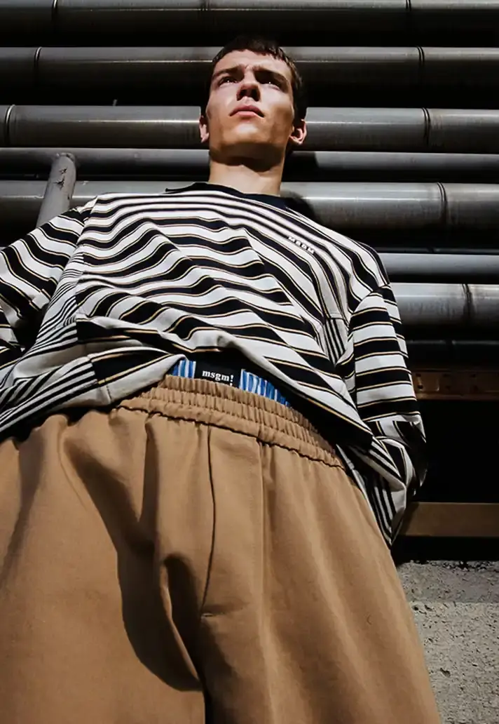 MSGM SS26 TAKES CUES FROM STREET CYCLING image about fashion designer Massimo Giorgetti's Spring/Summer 2026 collection for MSGM brand, inspired by cycling culture and featuring collaboration with Milan cyclists. (image 6 of 34)