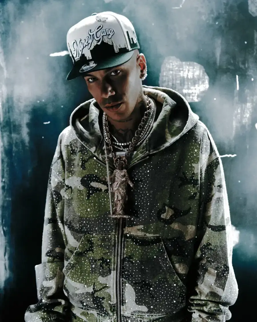 SFERA EBBASTA X NEW ERA HEADWEAR COLLECTION IS HERE image detailing the New Era and Sfera Ebbasta hat collection featuring the Milan skyline and Money Gang logos. (image 3 of 6)
