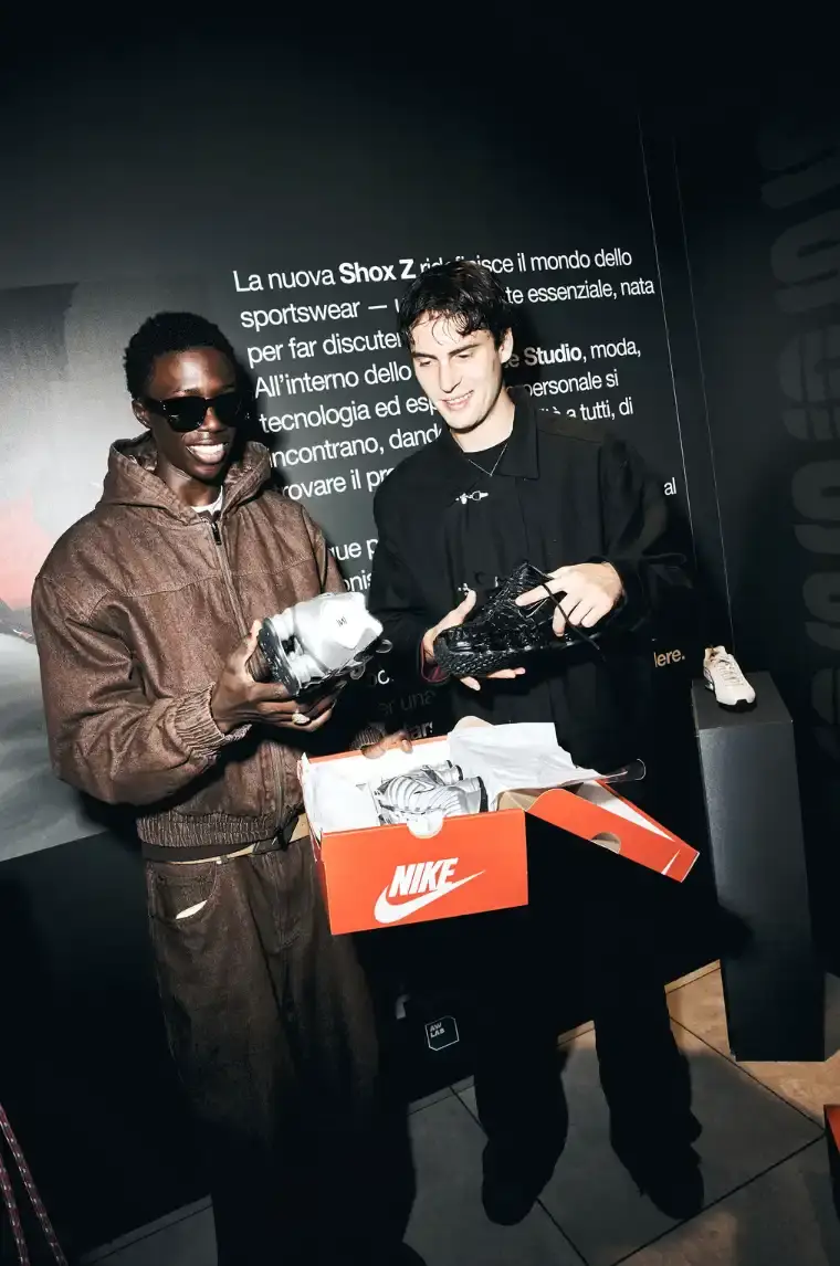 THE BOUNCE RETURNS: NIKE SHOX, AW LAB, AND A NEW WAVE OF REALNESS AW LAB partners with Casawi Magazine to relaunch Nike Shox through the eyes of three community members: @rigatilde, @banana, and @havana. The activation took place inside an AW LAB store where participants documented their experience without direction, creating authentic content that shows the sneaker through lived moments rather than staged photography. The campaign emphasizes self-expression and community while reconnecting the Shox silhouette to its cultural roots in early 2000s style and contemporary street culture. Photography by cristina sinelli (image 14 of 22)