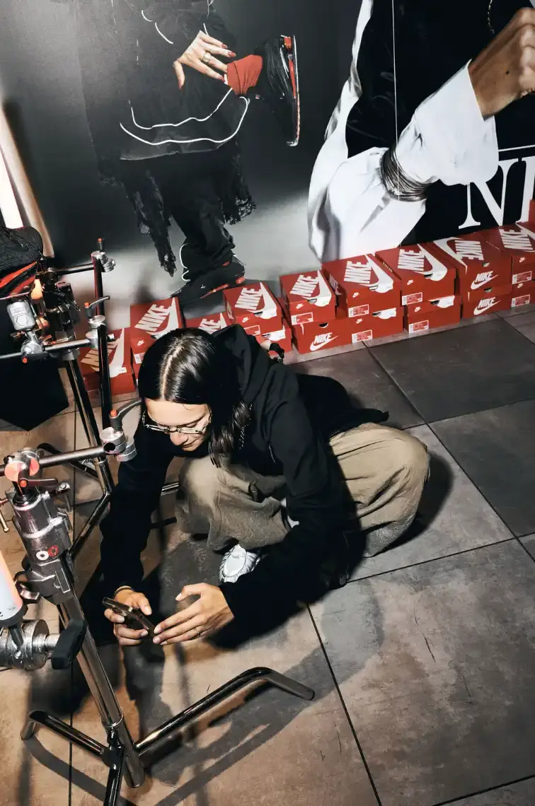 THE BOUNCE RETURNS: NIKE SHOX, AW LAB, AND A NEW WAVE OF REALNESS AW LAB partners with Casawi Magazine to relaunch Nike Shox through the eyes of three community members: @rigatilde, @banana, and @havana. The activation took place inside an AW LAB store where participants documented their experience without direction, creating authentic content that shows the sneaker through lived moments rather than staged photography. The campaign emphasizes self-expression and community while reconnecting the Shox silhouette to its cultural roots in early 2000s style and contemporary street culture. Photography by cristina sinelli (image 8 of 22)