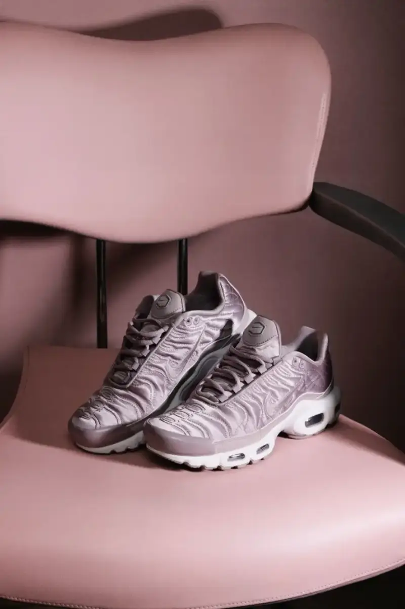 NIKE TN WOMEN CAMPAIGN FEATURING ANNA PEPE image detailing the release of a sneaker collaboration between Nike and Foot Locker featuring musician Anna Pepe. (image 4 of 6)