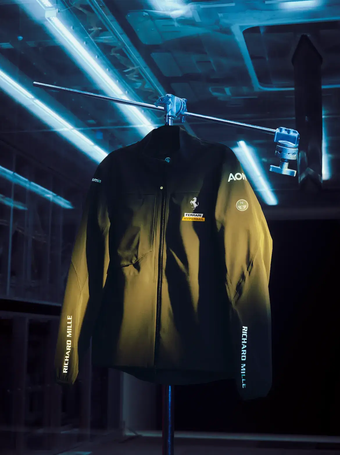 NORTH SAILS LAUNCHES FERRARI HYPERSAIL LINE image of the North Sails and Ferrari Hypersail apparel collection release including product features and availability. (image 6 of 6)