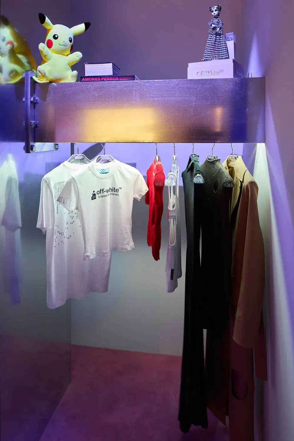 OFF-WHITE PRESENTS IMAGINARY PALACE EXHIBITION IN MILAN image of Off-White's Imaginary Palace exhibition during Milan Fashion Week. The content details ten creative collaborators who reinterpreted ten signature brand items. (image 9 of 30)