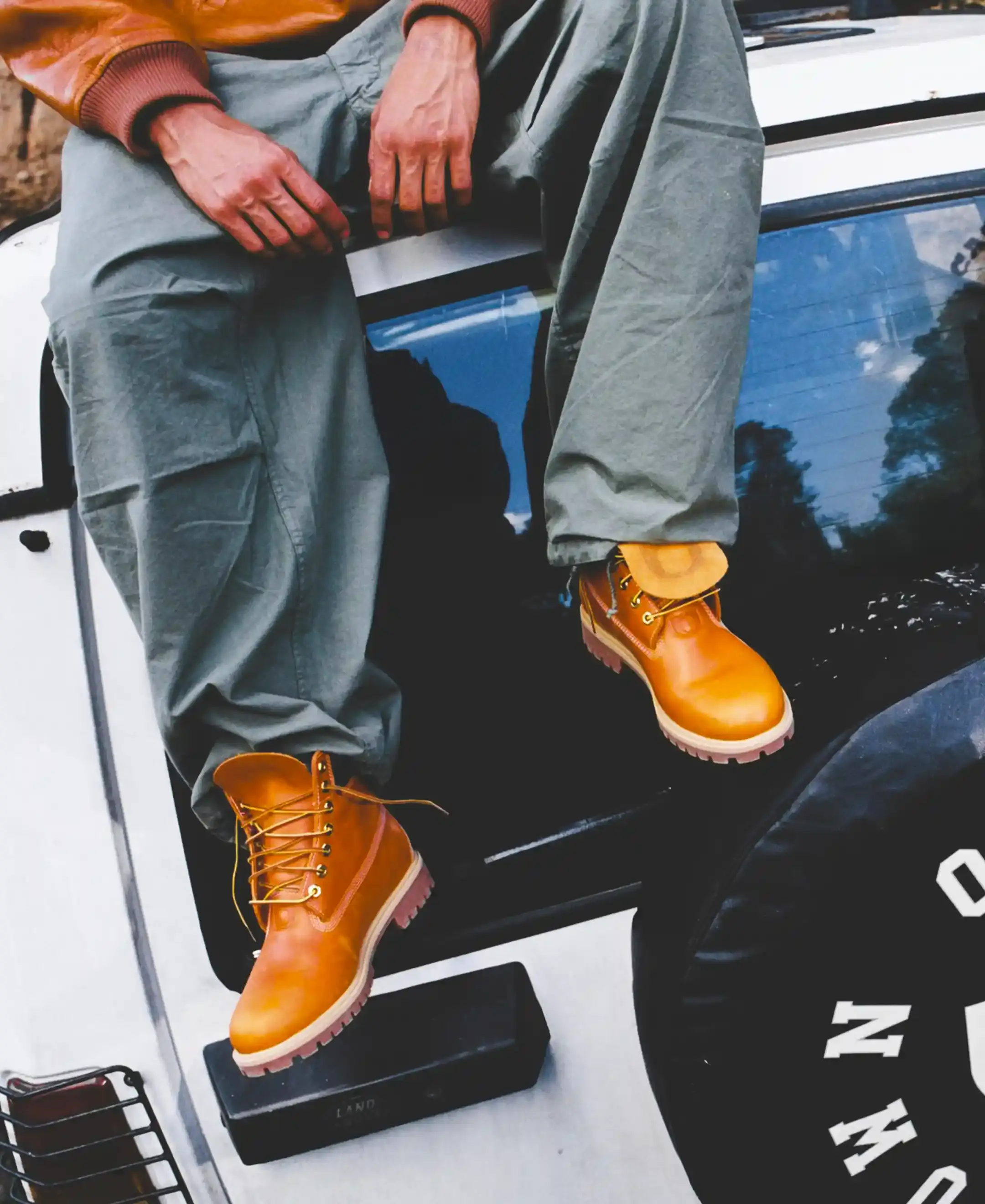 ONE BLOCK DOWN X TIMBERLAND BOOT COLLECTION One Block Down collaborates with Timberland on a boot collection featuring three colorways inspired by earth, water, and sky, made with premium Pull-Up leather. (image 3 of 6)