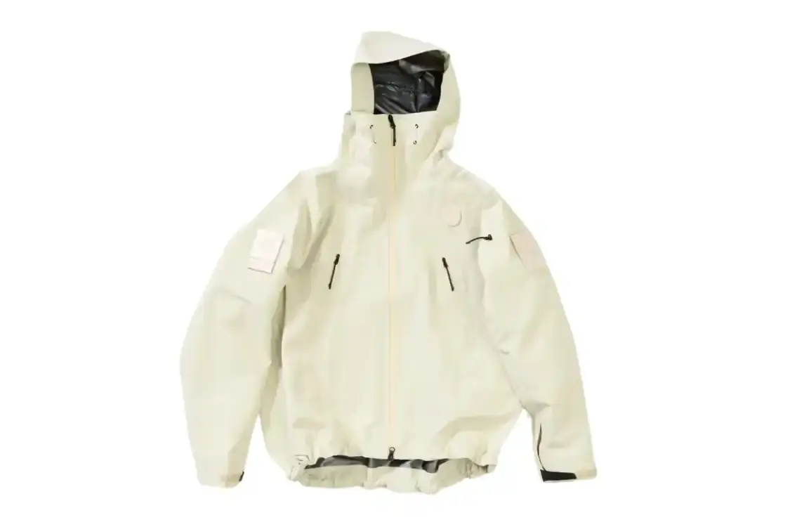 OUR LEGACY WORK SHOP X GOLDWIN CAPSULE Fashion collaboration between OUR LEGACY WORK SHOP and Goldwin produces waterproof outerwear using GORE-TEX technology and sustainable materials.