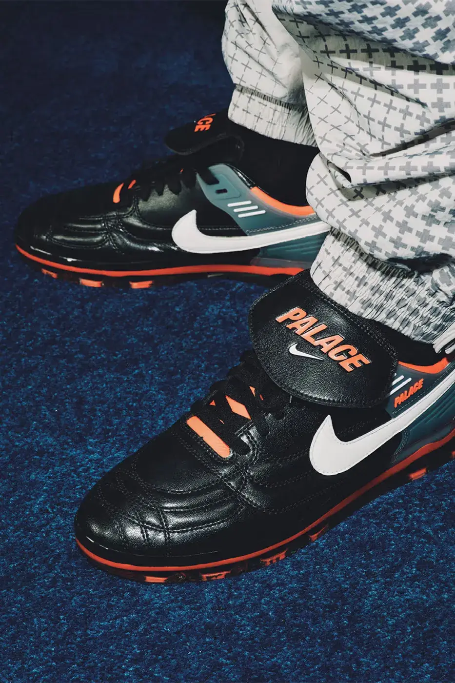 PALACE SKATEBOARDS AND NIKE RELEASE ENGLAND COLLECTION image showing items from the collaborative Palace and Nike England apparel collection. (image 3 of 5)