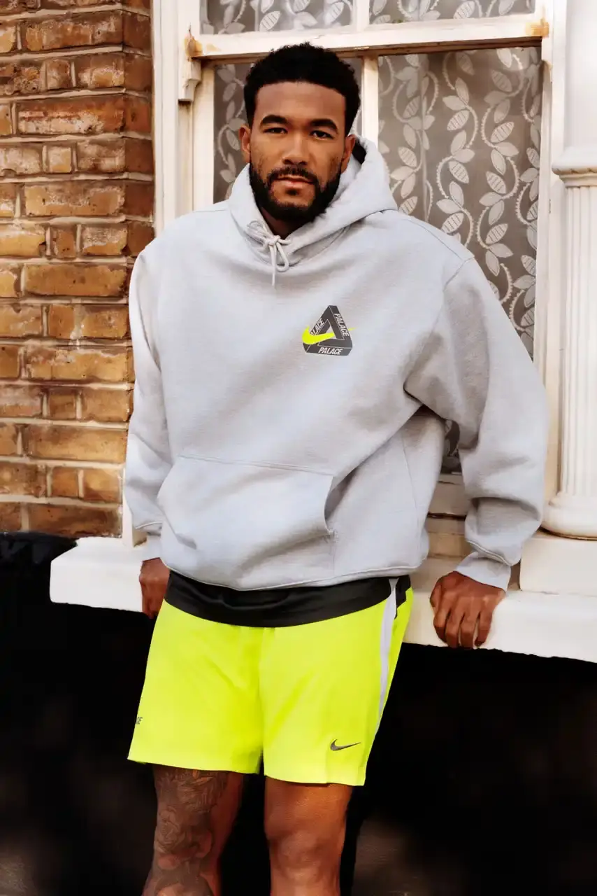 PALACE AND NIKE LAUNCH FIRST COLLECTION Palace and Nike announce their first collaborative collection called P90, featuring football-themed clothing and footwear launching October 31. (image 9 of 15)