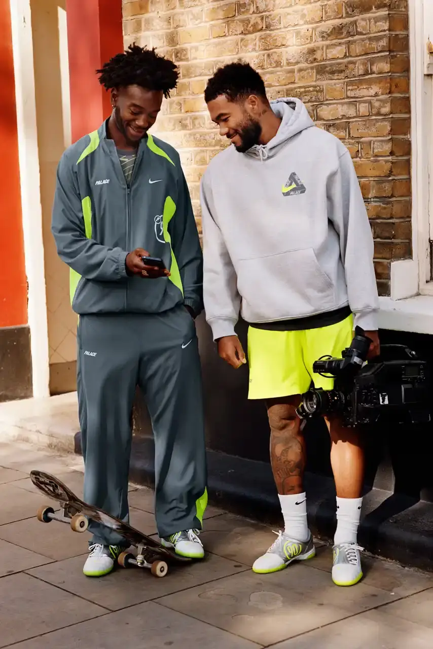 PALACE AND NIKE LAUNCH FIRST COLLECTION Palace and Nike announce their first collaborative collection called P90, featuring football-themed clothing and footwear launching October 31. (image 2 of 15)