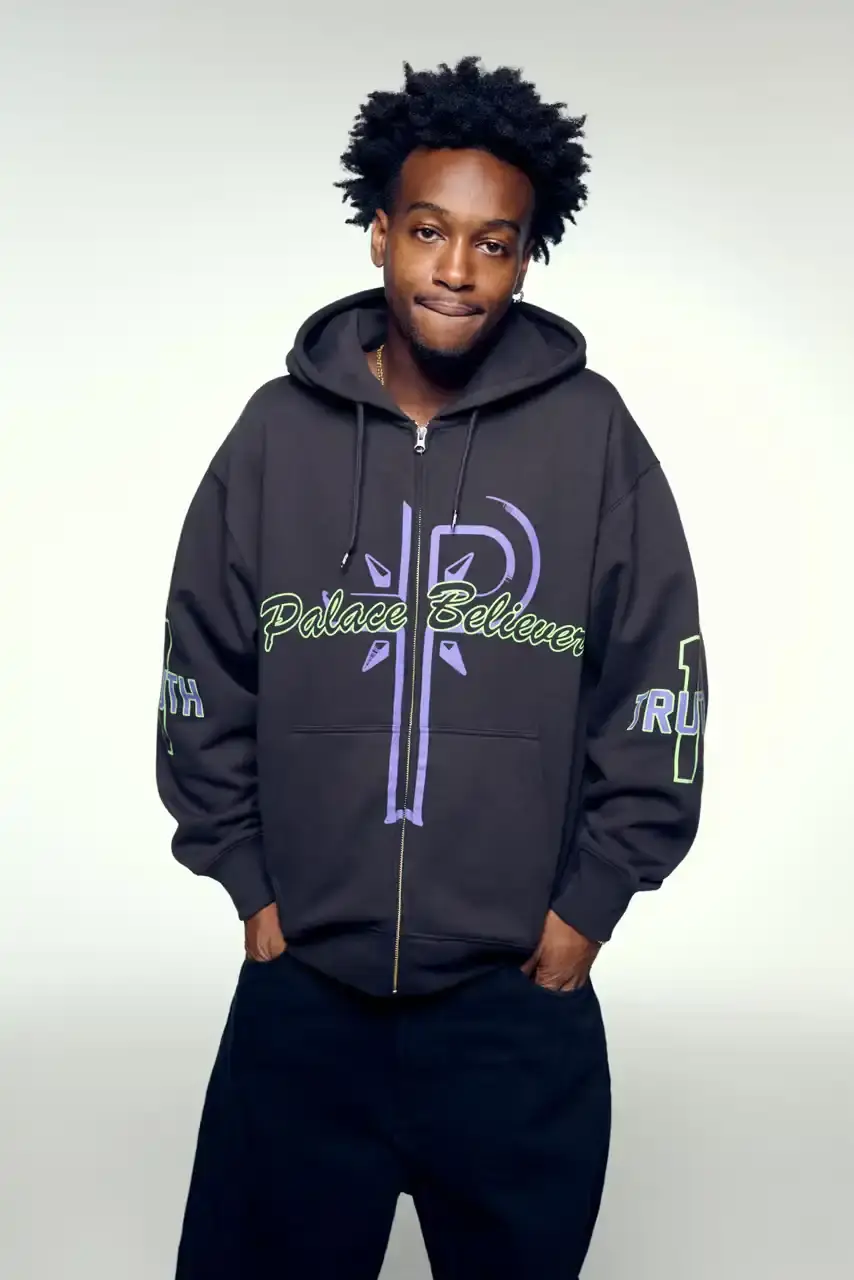 PALACE SUMMER 2025 COLLECTION: LONDON LABEL REVEALS SEASONAL LINEUP image of Palace's Summer 2025 collection announcement, describing the London streetwear brand's new seasonal offerings. It details the collection's design influences (Americana, sportswear, military), highlights key pieces including Los Angeles-themed items, religious iconography adaptations, and mesh garments for warm weather. The text also provides specific release dates and times for different global regions including the UK, Europe, US, Japan, Seoul, and China, with information about both online and physical store availability. (image 6 of 36)