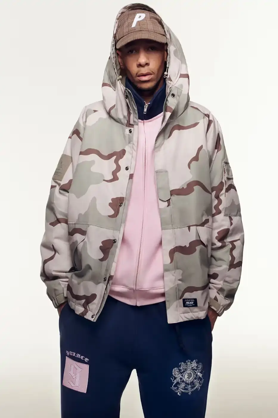 PALACE WINTER 2025 LOOKBOOK DROPS Palace Skateboards presents their Winter 2025 lookbook featuring winter jackets, long-sleeve apparel, and branded accessories for the cold season. (image 37 of 40)