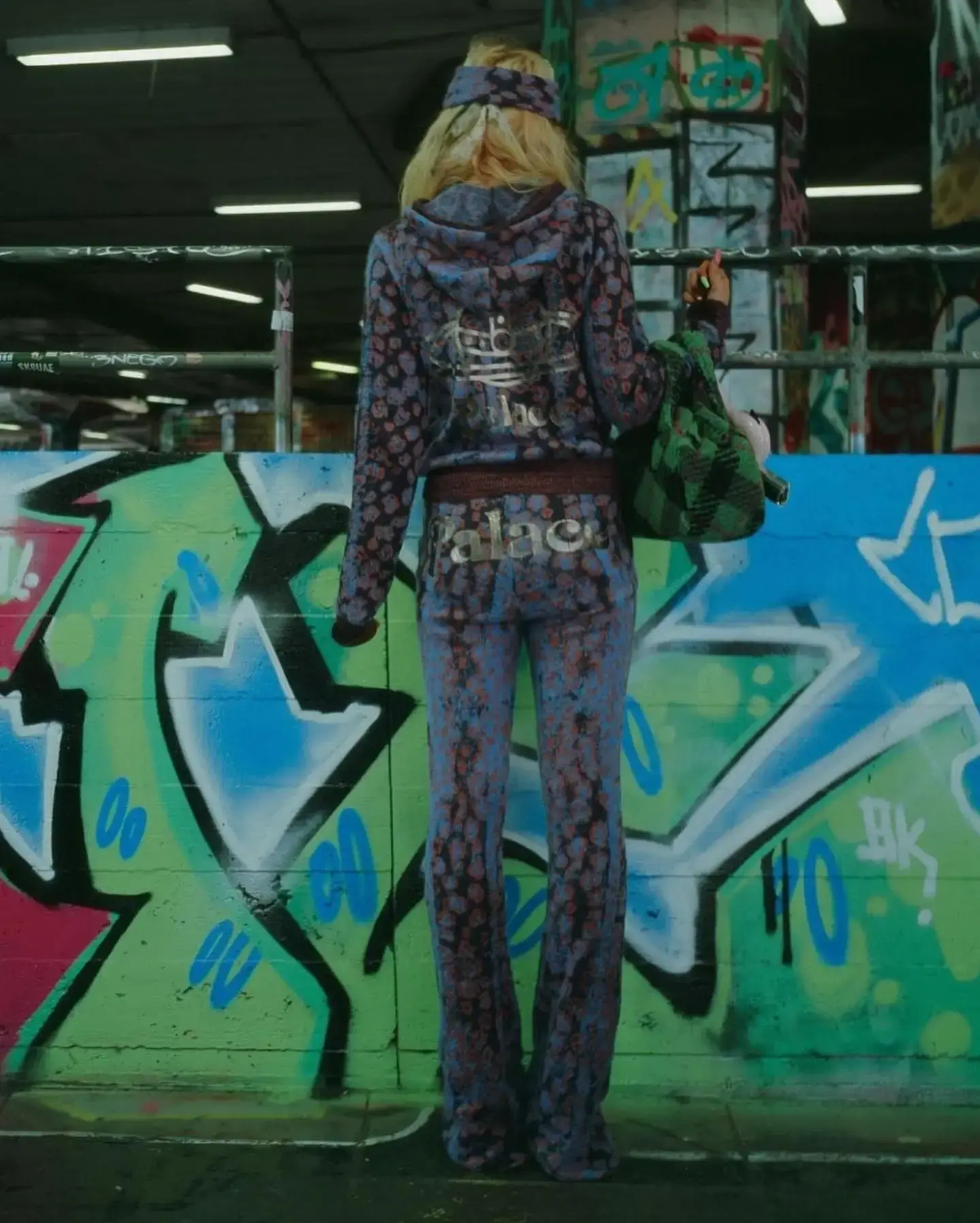 PALACE X VIVIENNE WESTWOOD FUSES SKATEBOARDING AND PUNK Palace x Vivienne Westwood (image 11 of 14)