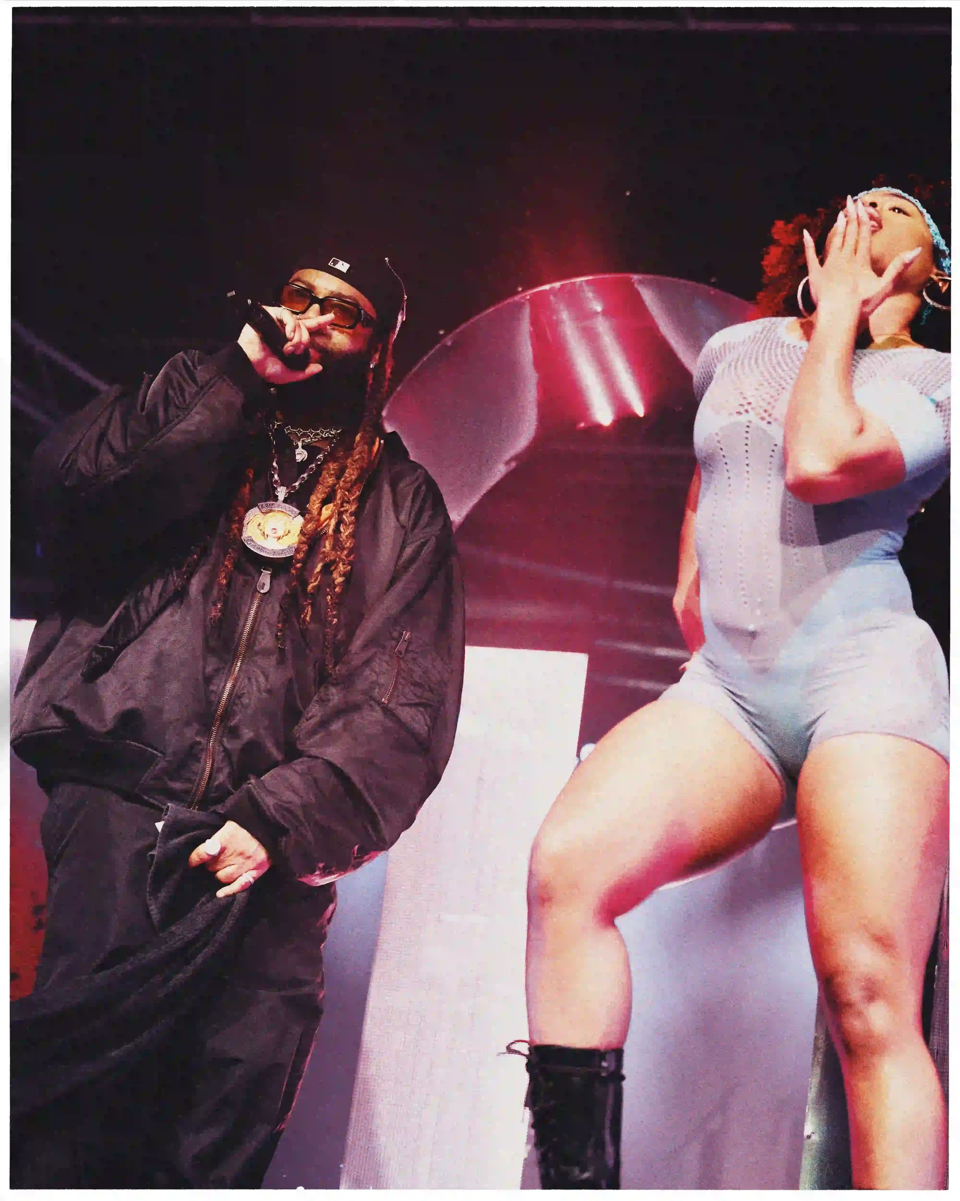 Article about Partynextdoor's concert at Fabrique Milan on November 2nd, 2024. The text covers the performance details, venue atmosphere, setlist highlights, and stage production of the Canadian R&B artist's show. The article describes a 90-minute performance featuring both old and new songs, minimal stage design, and a four-piece live band. Information about the tour's next destinations is included at the end (image 8 of 10)