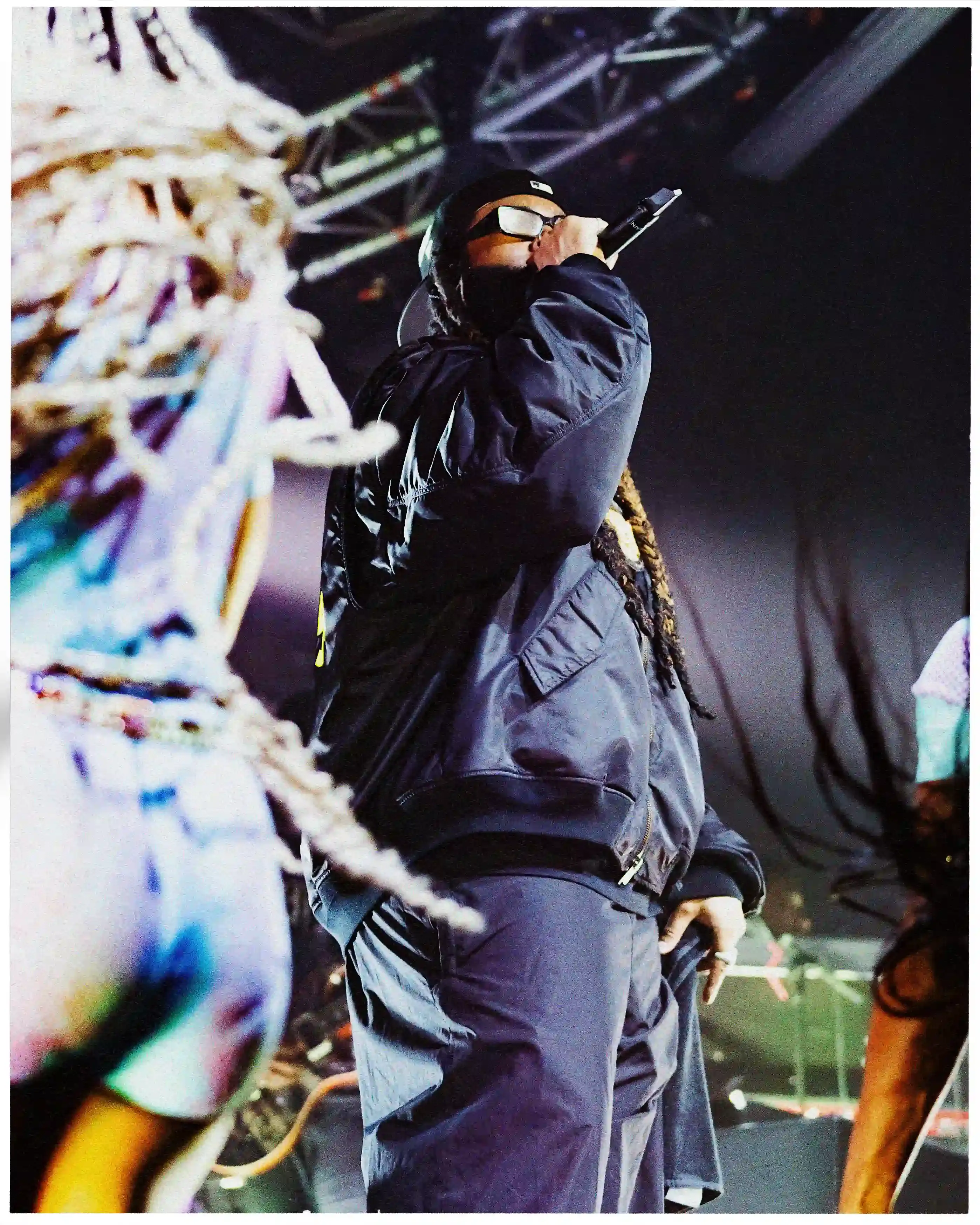 Article about Partynextdoor's concert at Fabrique Milan on November 2nd, 2024. The text covers the performance details, venue atmosphere, setlist highlights, and stage production of the Canadian R&B artist's show. The article describes a 90-minute performance featuring both old and new songs, minimal stage design, and a four-piece live band. Information about the tour's next destinations is included at the end (image 3 of 10)
