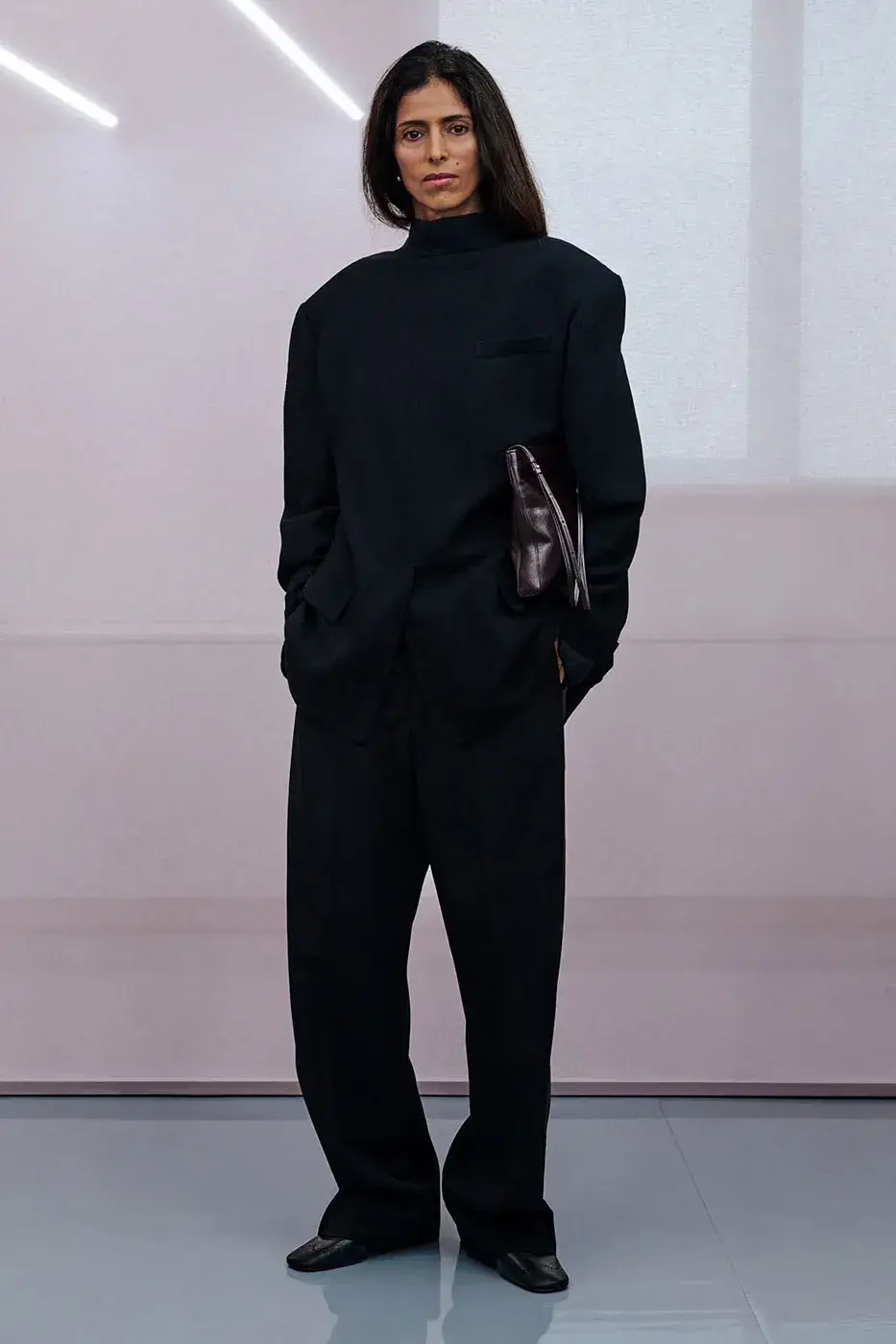 PHOEBE PHILO REVEALS COLLECTION F FOR EARLY 2027 Phoebe Philo previewed Collection F, a range of clothing, shoes, leather goods and accessories. Delivery runs from early 2027 through June 2027 online and in selected stores.