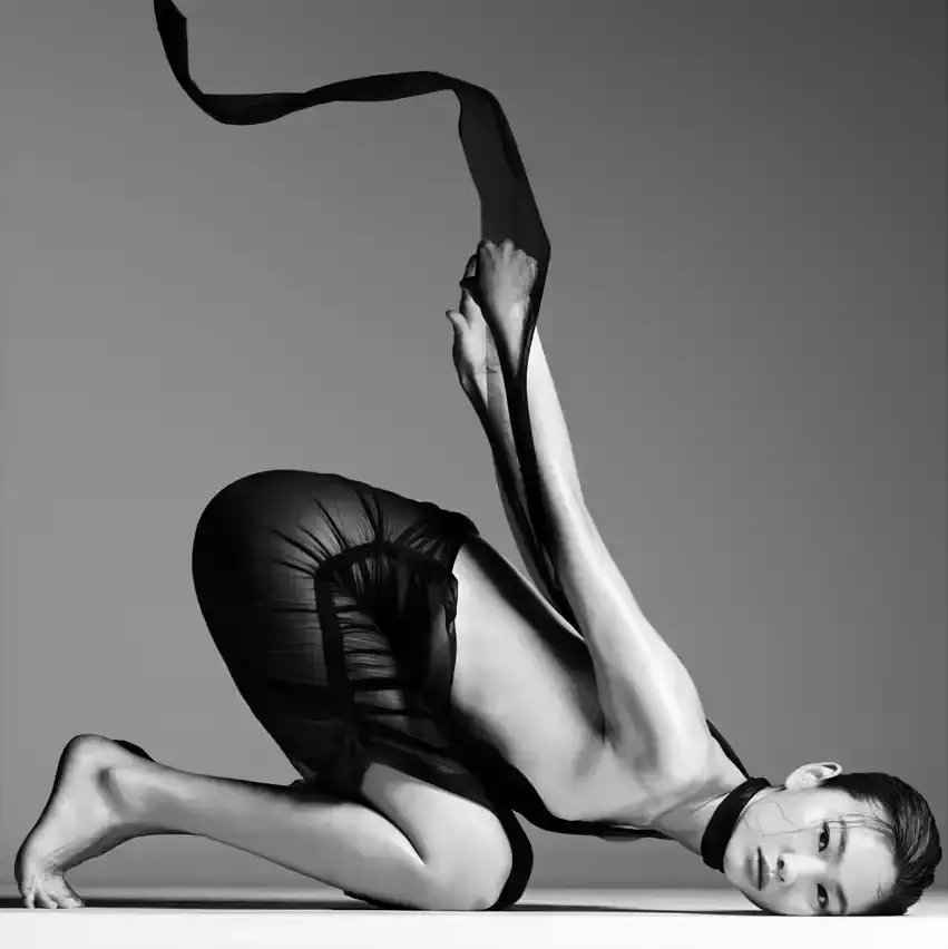 Ethan James Green The 2025 Pirelli Calendar features a 24-page collection of photographs shot by Ethan James Green. The cast includes 12 subjects representing a range of backgrounds and identities, including actors, musicians, artists, and models such as Hunter Schafer, John Boyega, Padma Lakshmi, and more. The calendar aims to celebrate the evolving modern concept of beauty. (image 2 of 6)