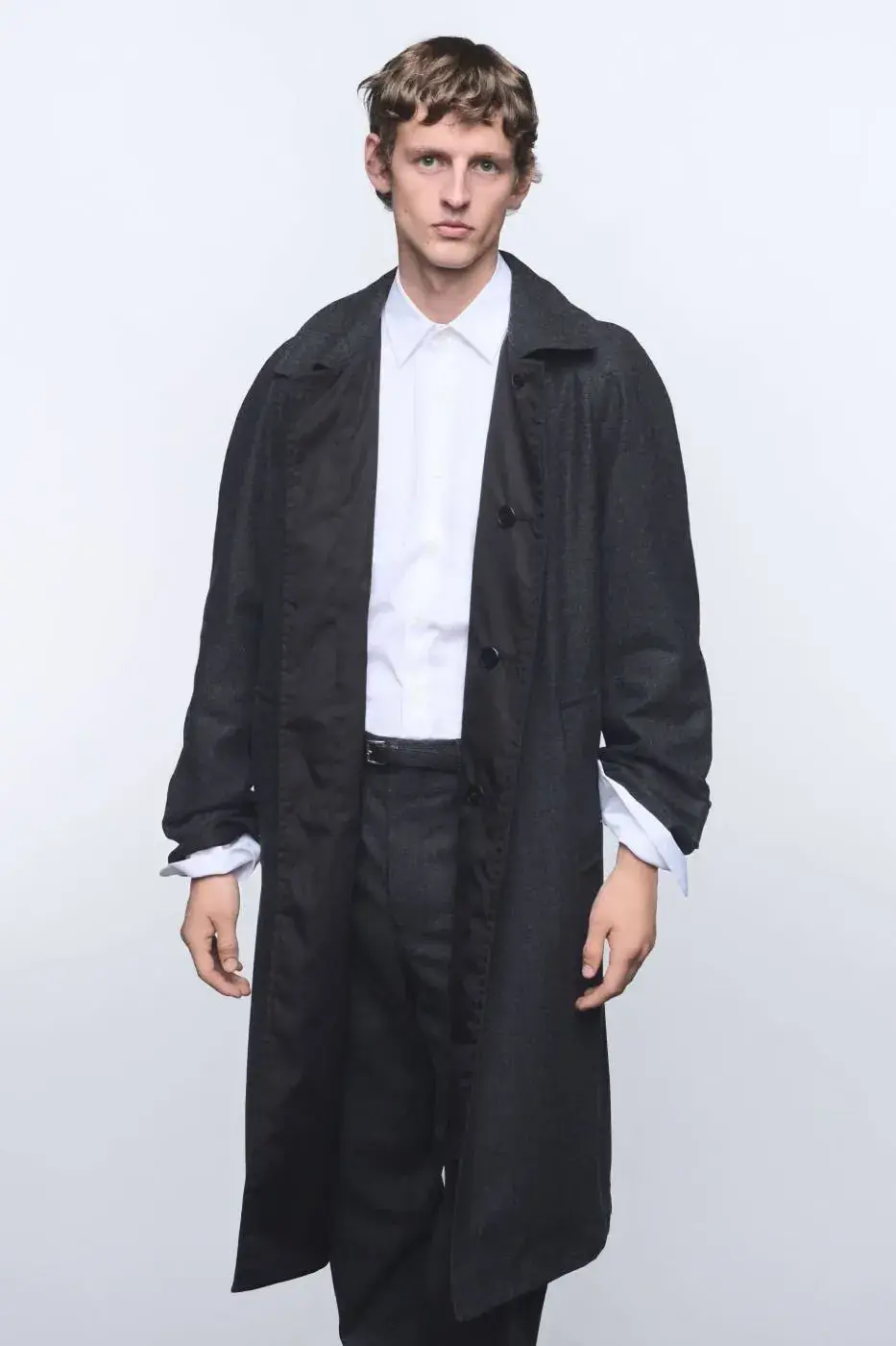 PRADA RE-CASHMERE AND RE-WOOL ENTER READY-TO-WEAR image of Prada's new Re-Cashmere and Re-Wool lines, made from recovered fibres in Tuscany and Umbria. Covers fibre composition, certifications, product types and availability. (image 4 of 6)