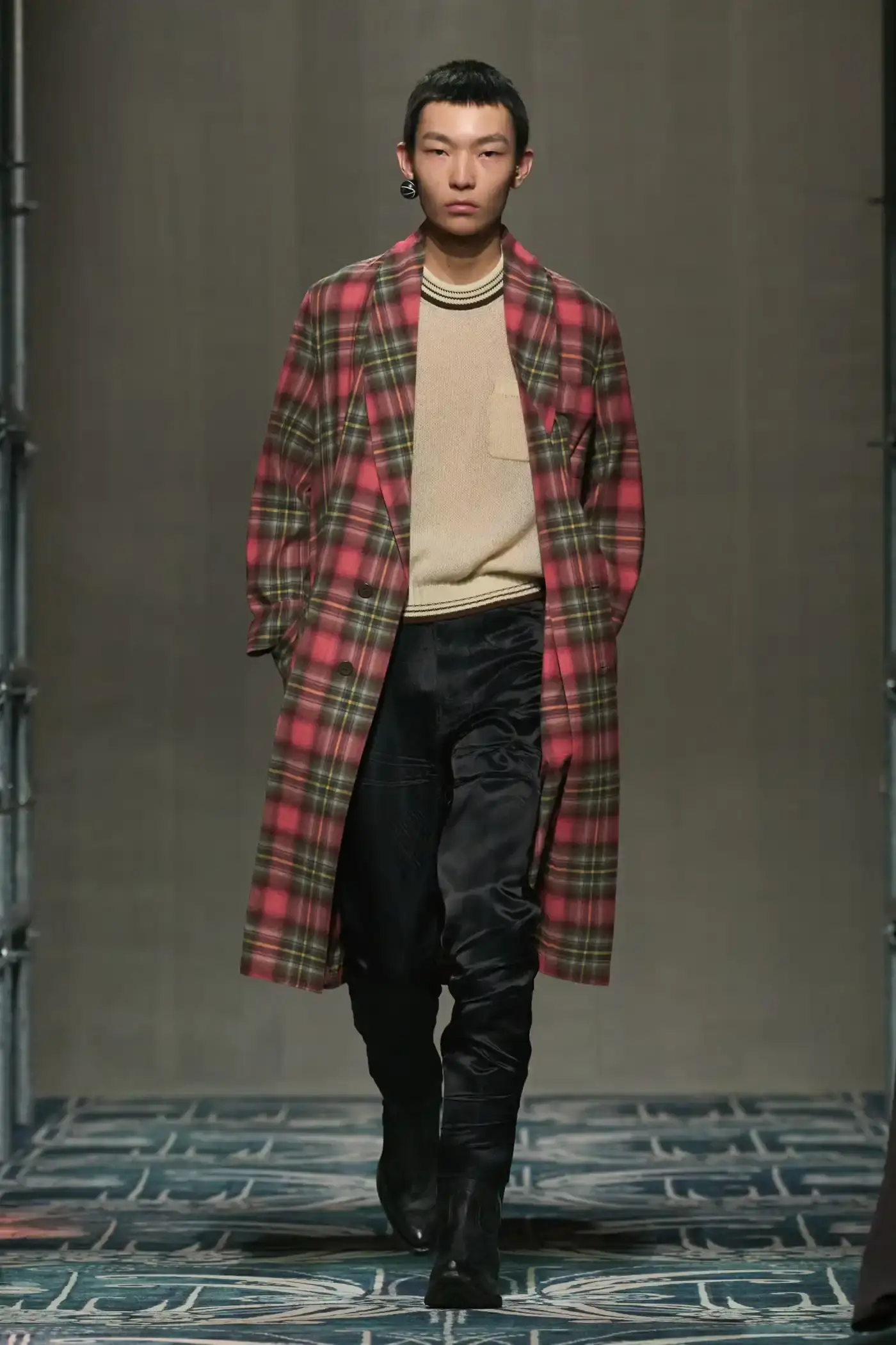 Filippo Fior/Gorunway.com/Vogue Runway Filippo Fior/Gorunway.com/Vogue Runway (image 48 of 57)