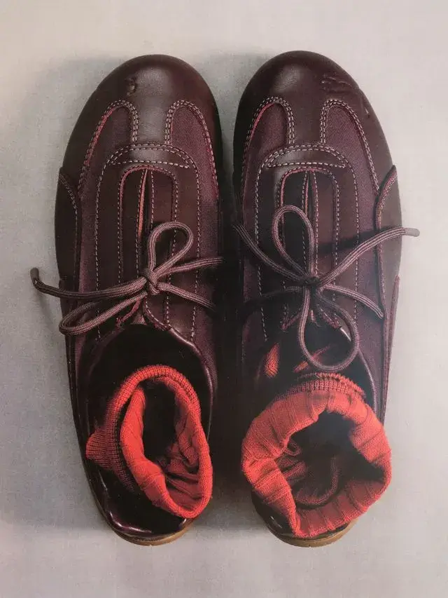PUMA AND DANIËLLE CATHARI RELEASE NEW FOOTWEAR COLLECTION image describing the PUMA and Daniëlle Cathari footwear release including details for the Suede and Speedcat models (image 3 of 8)