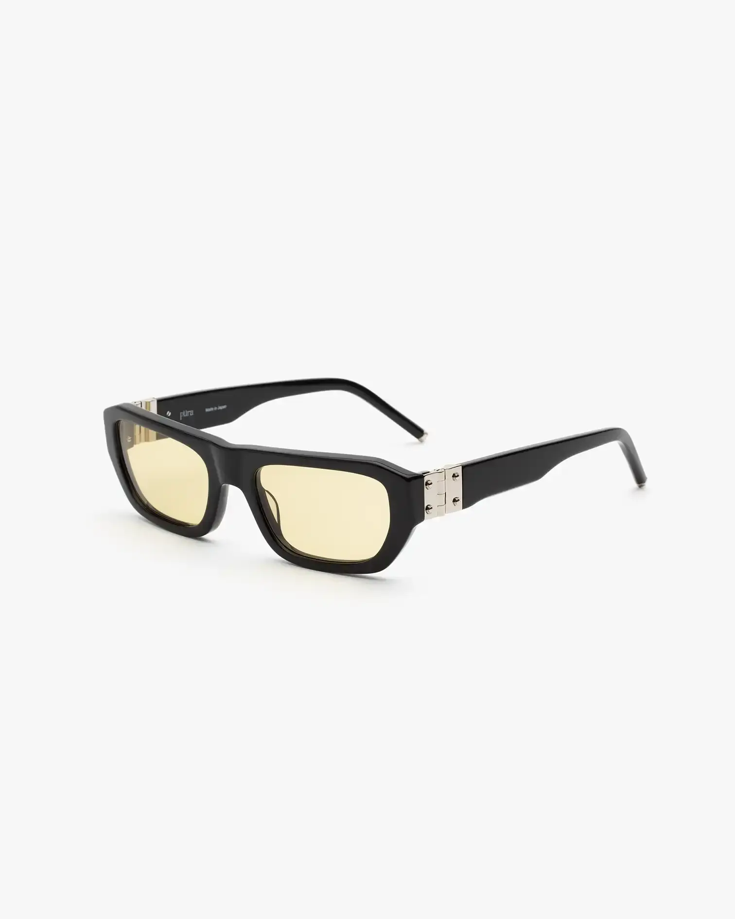 PÜRA UNVEILS NEW OPTICS COLLECTION INSPIRED BY BRUTALIST ARCHITECTURE Püra, a multidisciplinary fashion brand, launches a new sunglasses collection inspired by brutalist architecture (image 4 of 8)