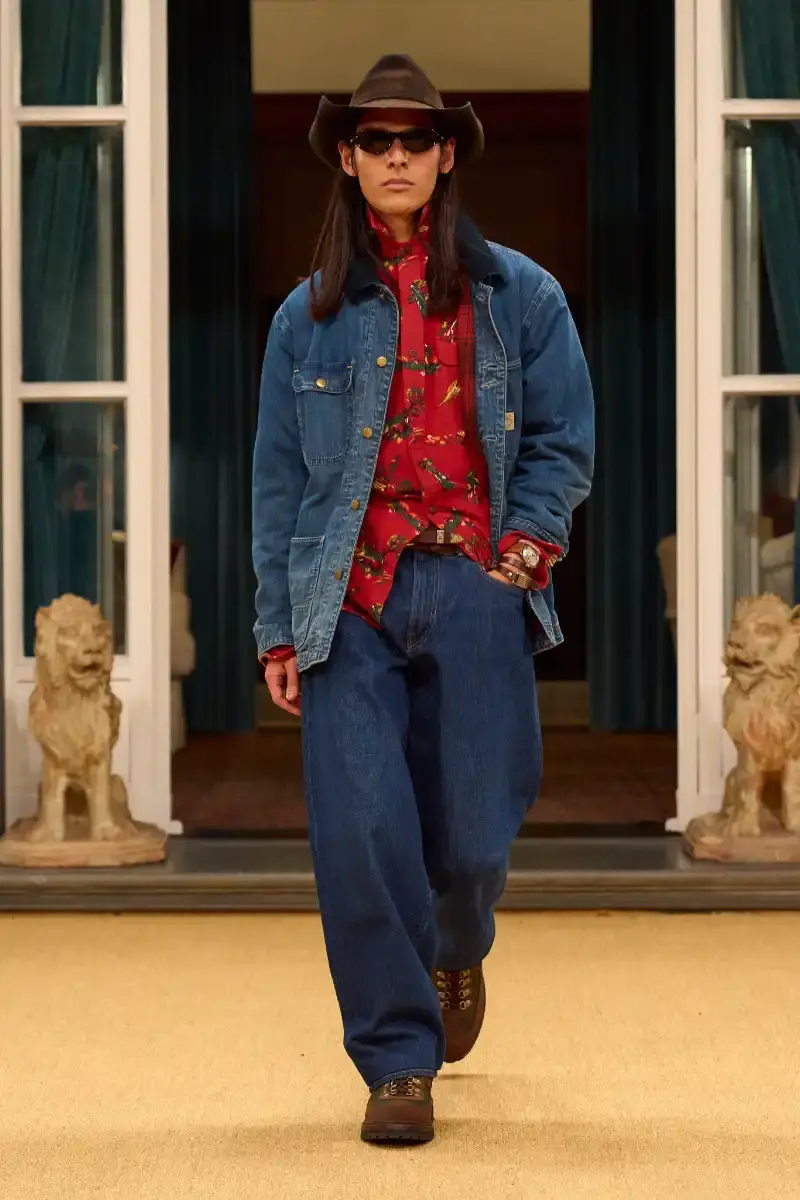 RALPH LAUREN FALL 2026 MENSWEAR IN MILAN Ralph Lauren Fall 2026 menswear collection presentation at Milan's Palazzo Ralph Lauren, featuring Purple Label and Polo lines with traditional craftsmanship. (image 71 of 73)
