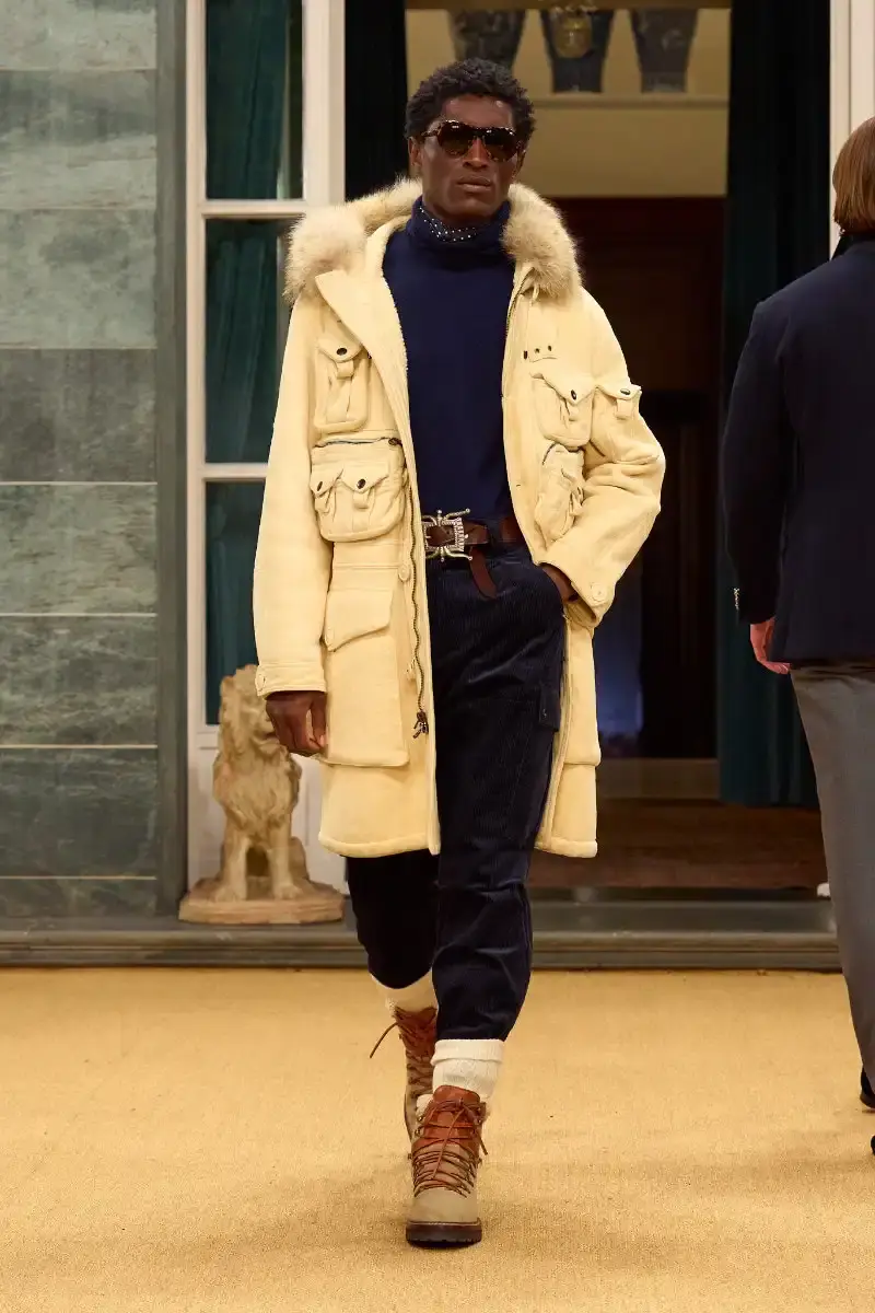 RALPH LAUREN FALL 2026 MENSWEAR IN MILAN Ralph Lauren Fall 2026 menswear collection presentation at Milan's Palazzo Ralph Lauren, featuring Purple Label and Polo lines with traditional craftsmanship. (image 14 of 73)